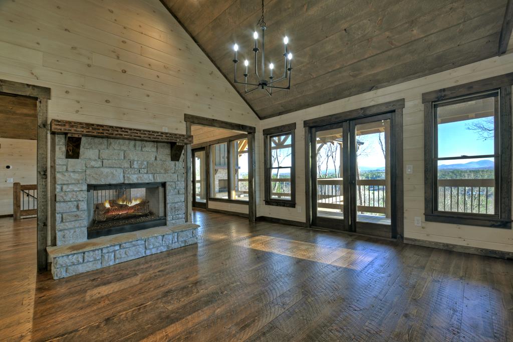 Mineral Bluff, Georgia, 30559, United States, 4 Bedrooms Bedrooms, ,5 BathroomsBathrooms,Residential,For Sale,1858917