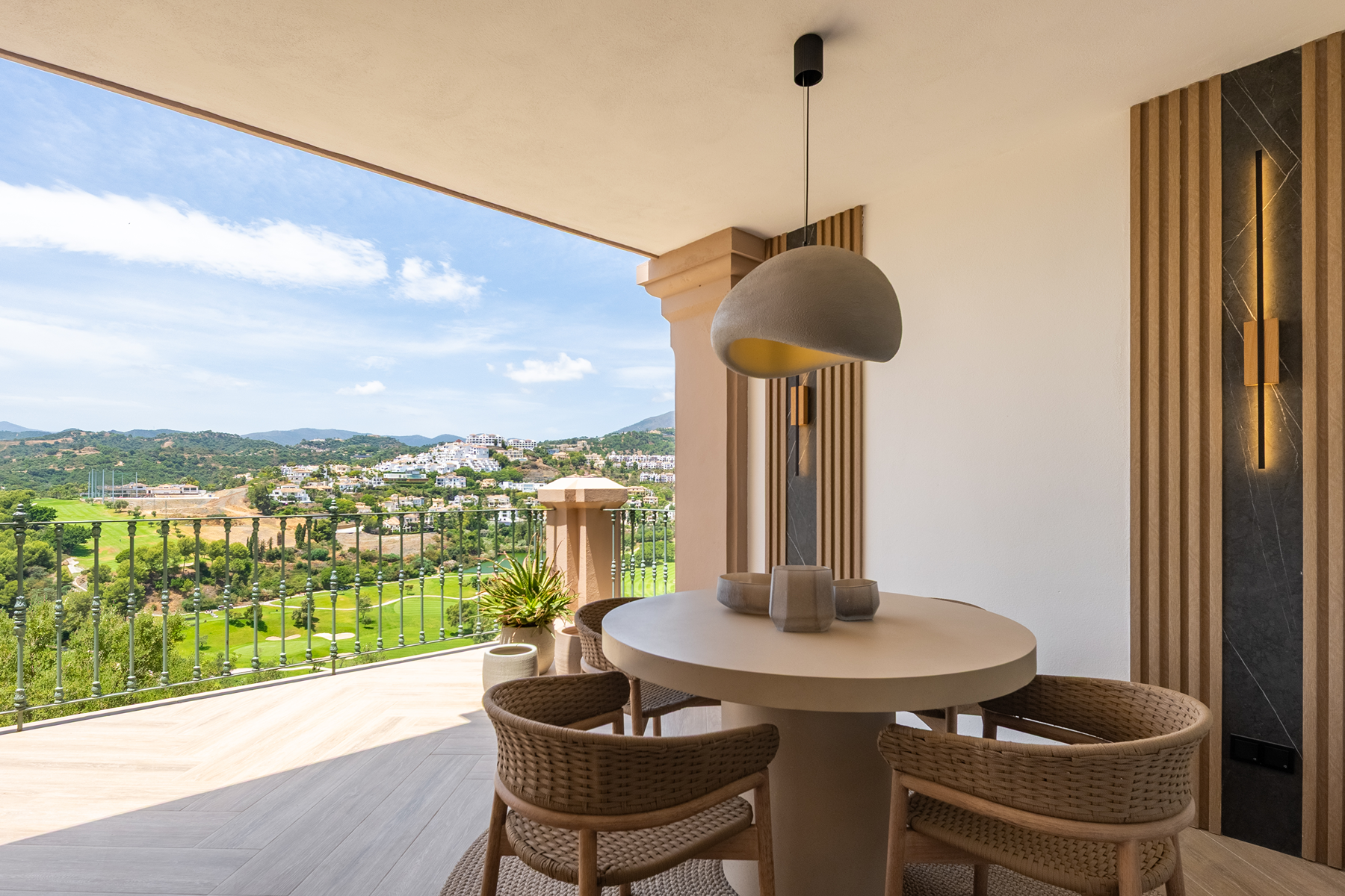  Townhouse with panoramic golf views and sunset terraces in Benahavís - 物件實景