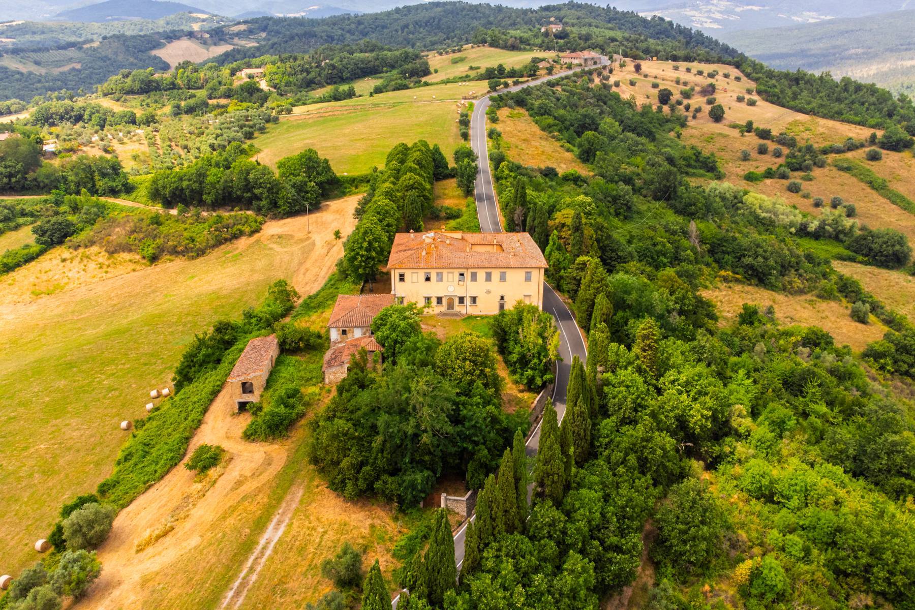 Barberino di Mugello, Firenze, 50031, IT, 35 Bedrooms Bedrooms, ,25 BathroomsBathrooms,Residential,For Sale,1926521
