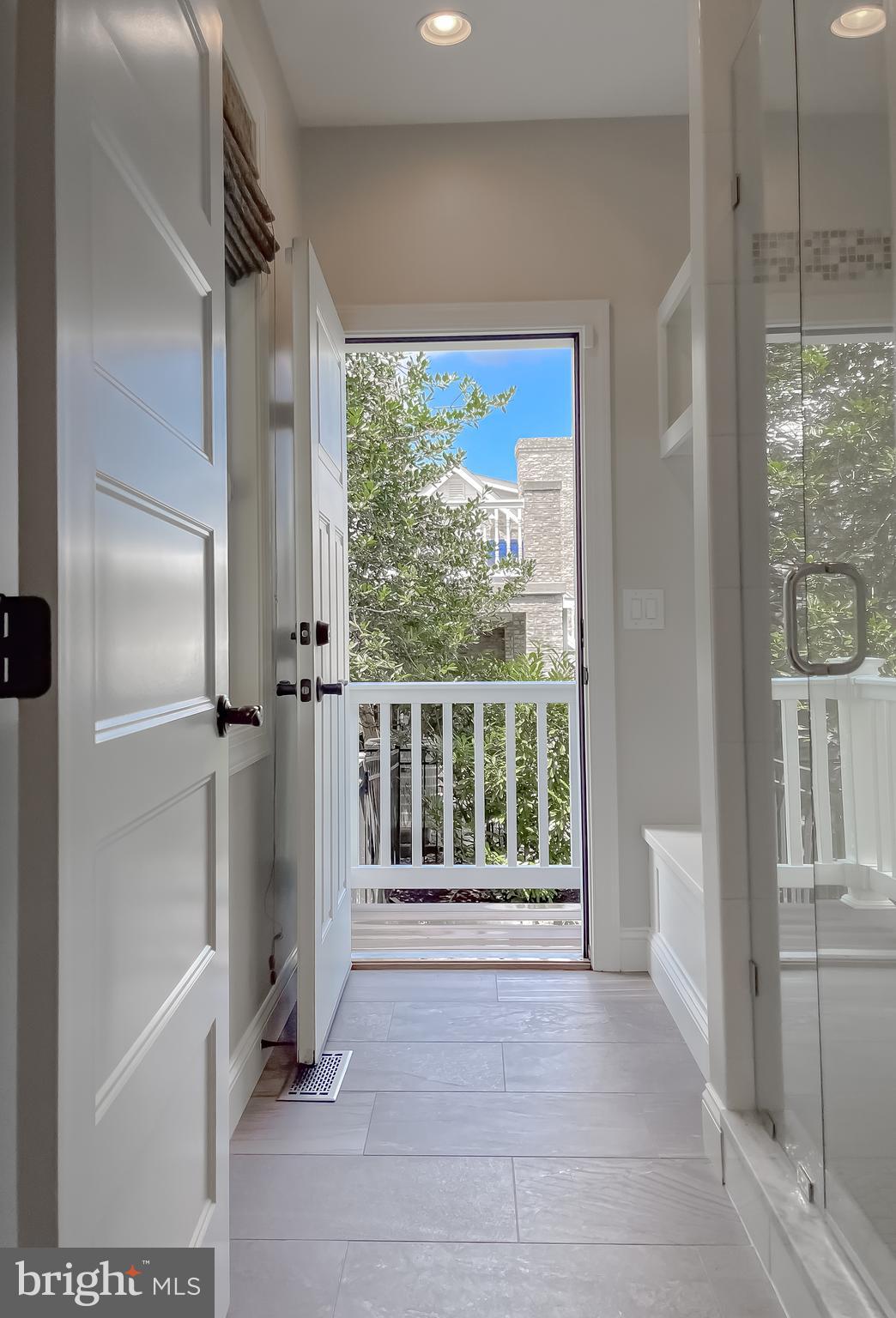 Hollywood, Maryland, 20636, United States, 5 Bedrooms Bedrooms, ,5 BathroomsBathrooms,Residential,For Sale,1914184