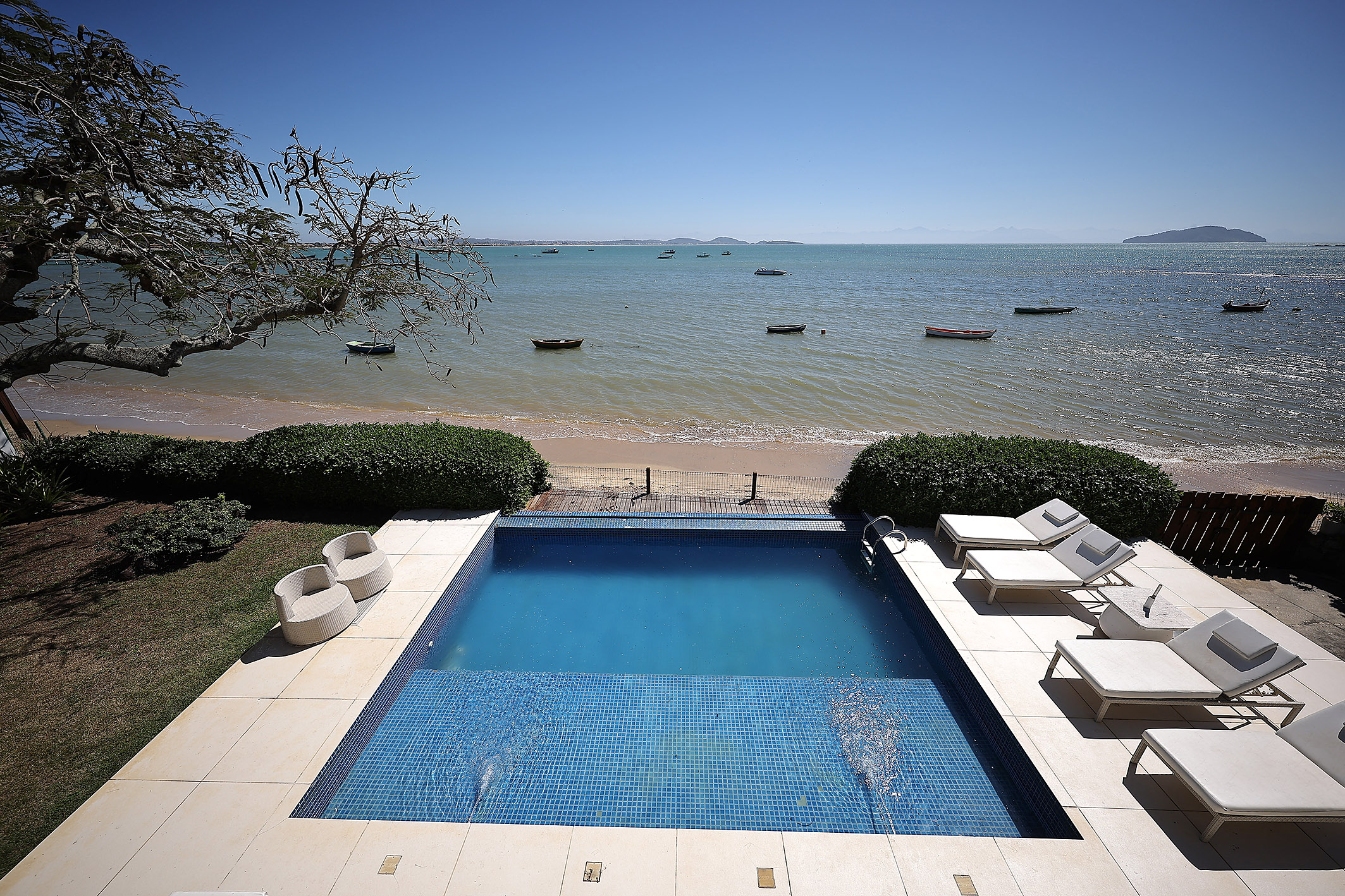  Beachfront House with Six Suites and Sunset Views in Manguinhos, Búzios - 物件實景