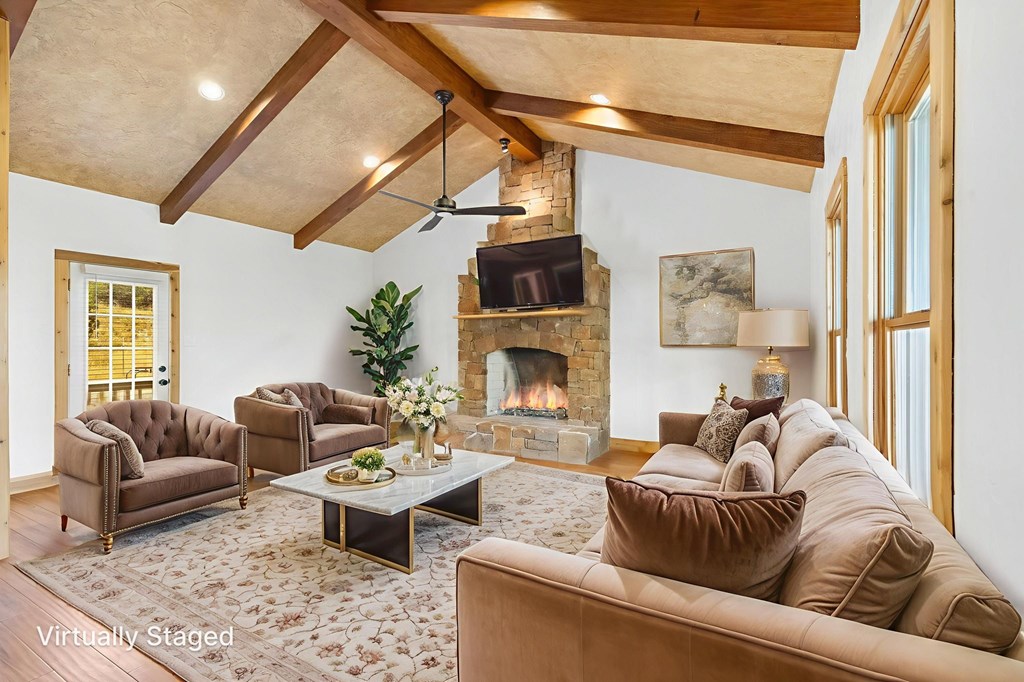 Fredericksburg, Texas, 78624, United States, 3 Bedrooms Bedrooms, ,3 BathroomsBathrooms,Residential,For Sale,1981385