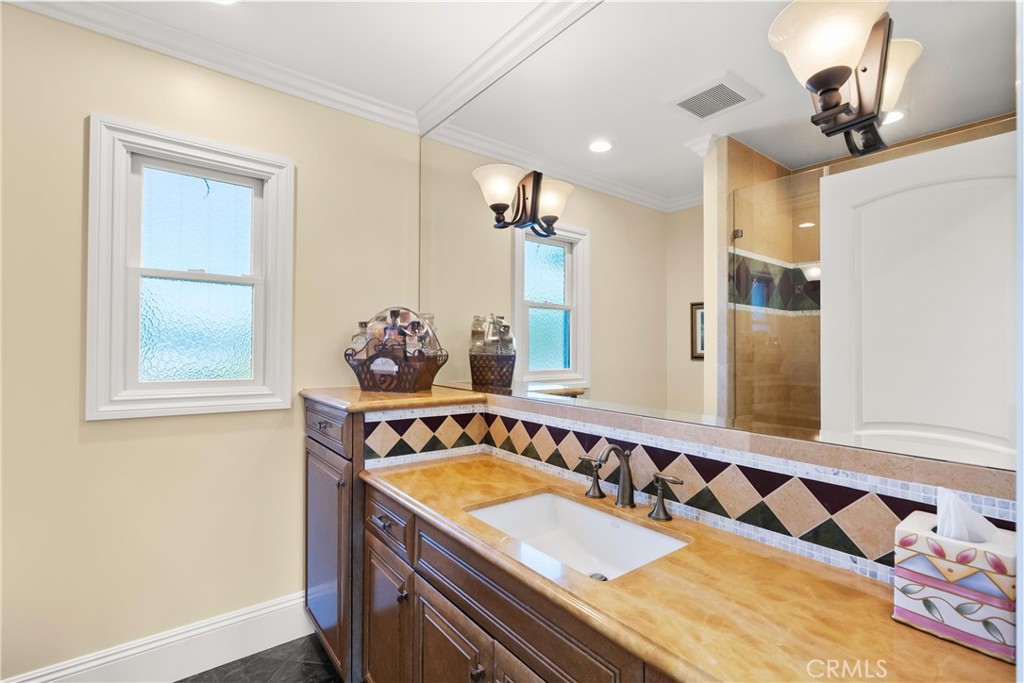 Newport Beach, California, 92660, United States, 5 Bedrooms Bedrooms, ,3 BathroomsBathrooms,Residential,For Sale,1846689