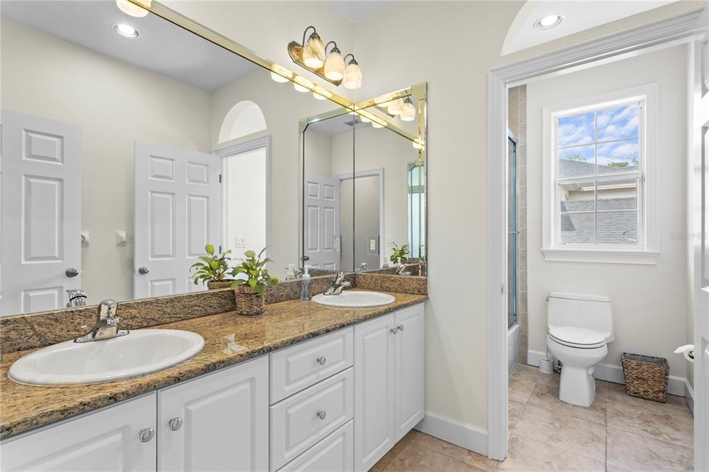 Tampa, Florida, 33629, United States, 4 Bedrooms Bedrooms, ,4 BathroomsBathrooms,Residential,For Sale,1885356