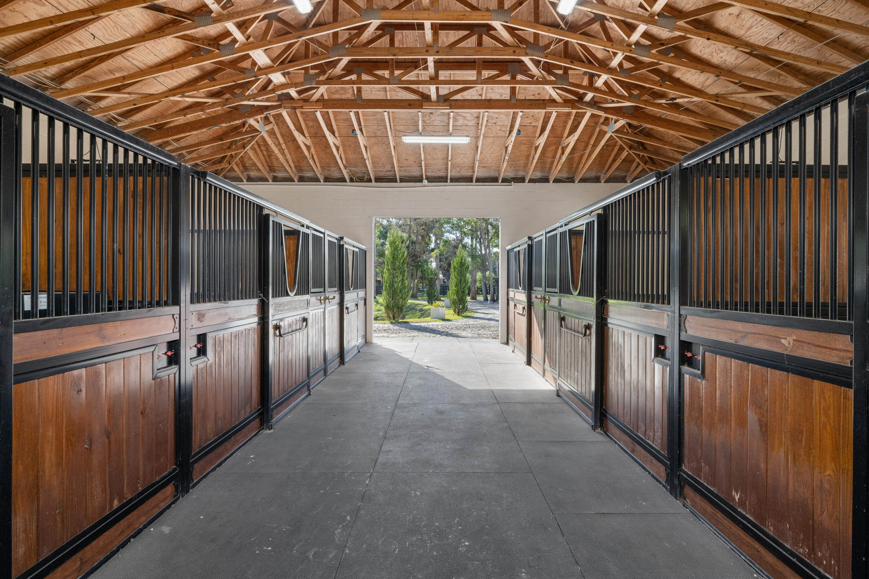  15161 Collecting Canal Road - 物件實景