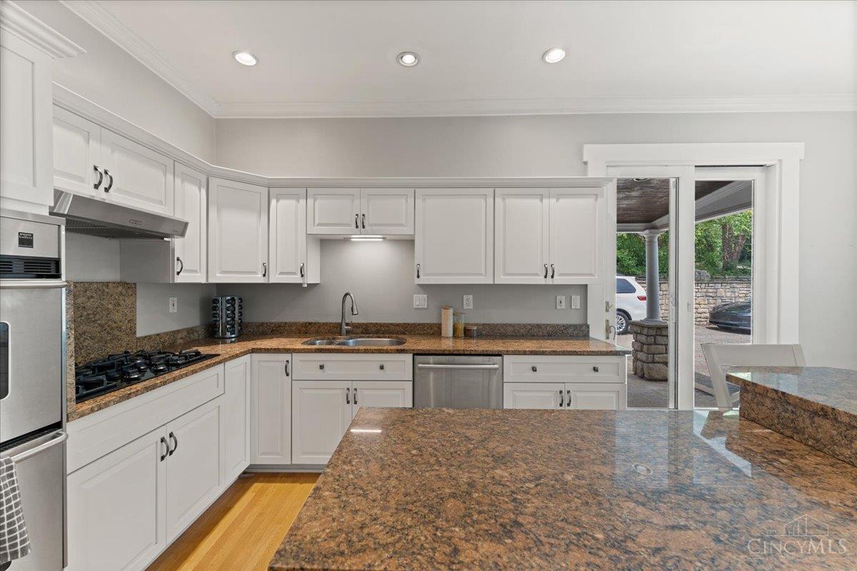 Cincinnati, Ohio, 45226, United States, 3 Bedrooms Bedrooms, ,2 BathroomsBathrooms,Residential,For Sale,1911951