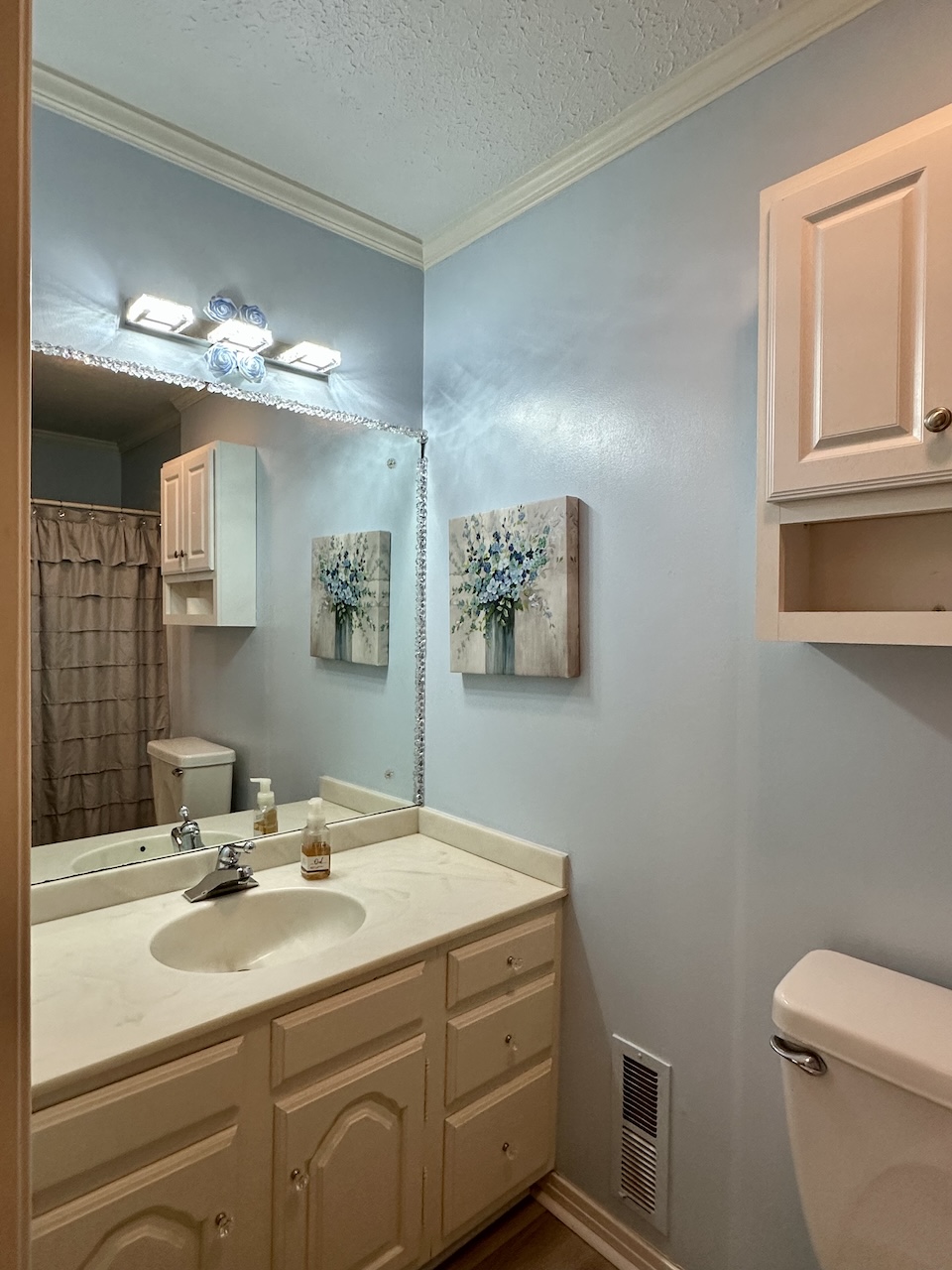 Union City, Tennessee, 38261, United States, 6 Bedrooms Bedrooms, ,5 BathroomsBathrooms,Residential,For Sale,1924324
