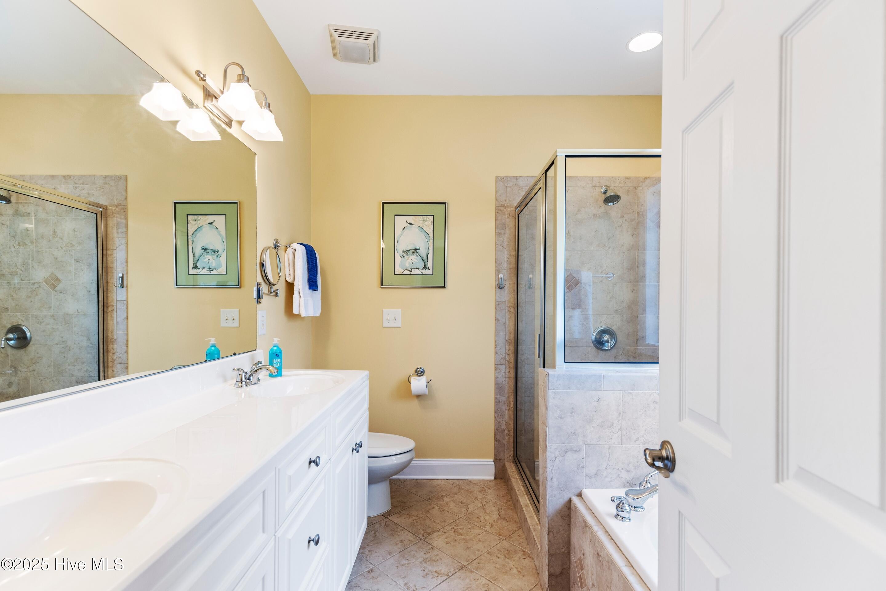 Bolivia, North Carolina, 28422, United States, 4 Bedrooms Bedrooms, ,3 BathroomsBathrooms,Residential,For Sale,1992059