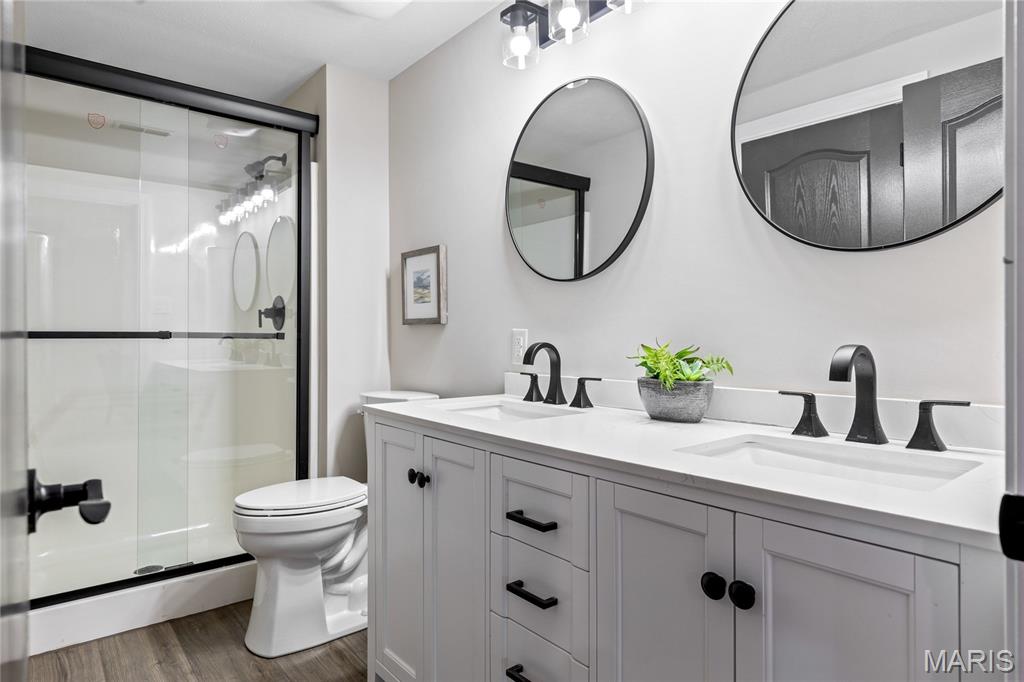 Weldon Spring, Missouri, 63304, United States, 3 Bedrooms Bedrooms, ,3 BathroomsBathrooms,Residential,For Sale,1989654