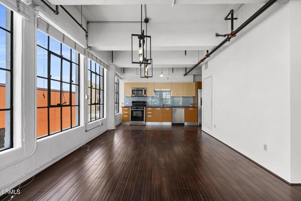 Los Angeles, California, 90014, United States, ,1 BathroomBathrooms,Residential,For Sale,1876083