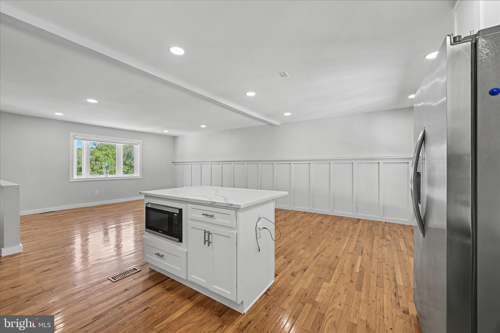 Linthicum Heights, Maryland, 21090, United States, 5 Bedrooms Bedrooms, ,3 BathroomsBathrooms,Residential,For Sale,2048569
