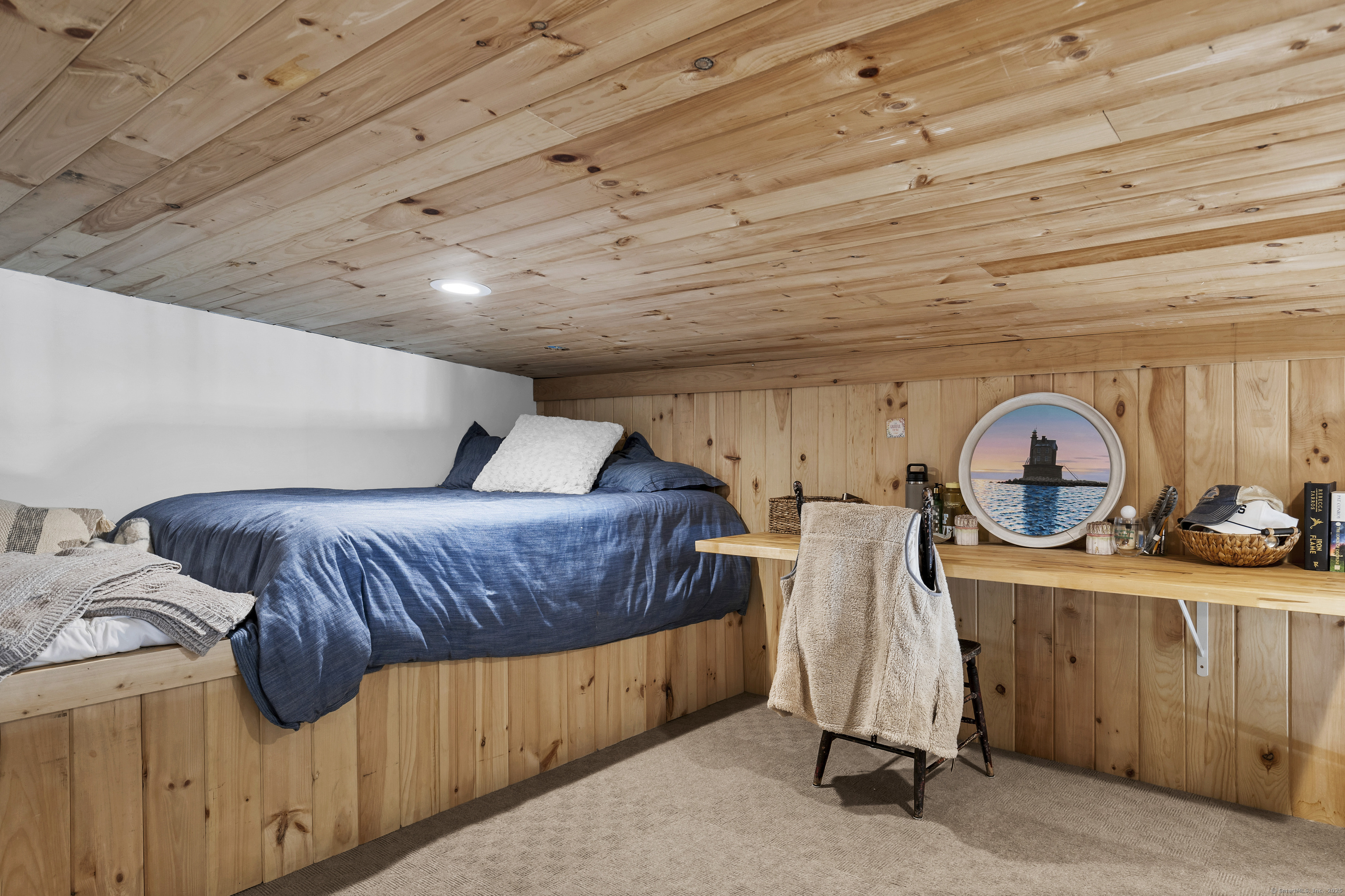 Groton, Connecticut, 06340, United States, 3 Bedrooms Bedrooms, ,2 BathroomsBathrooms,Residential,For Sale,1928735