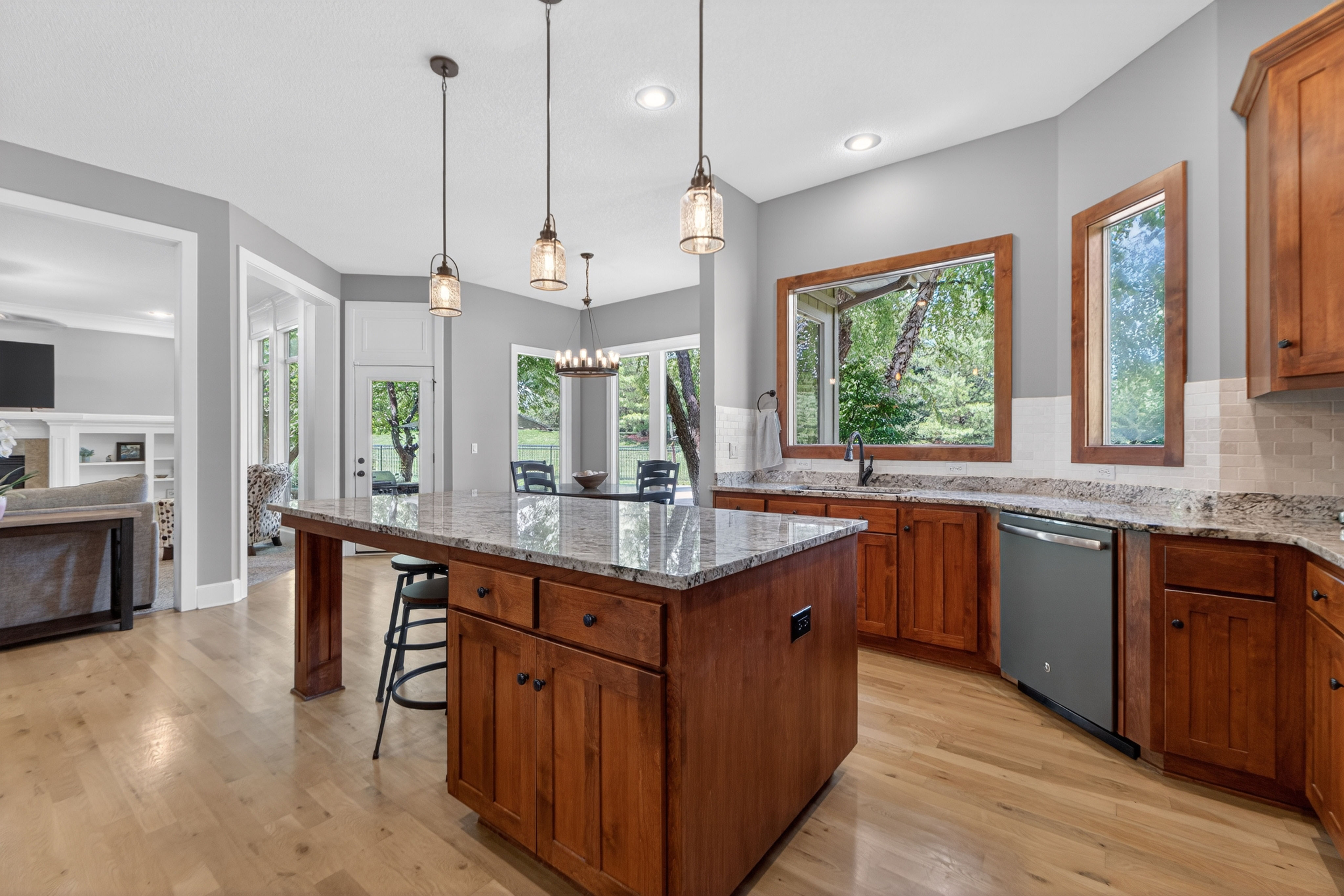  15933 Ballentine Street, Overland Park, KS 66221 - 物件實景