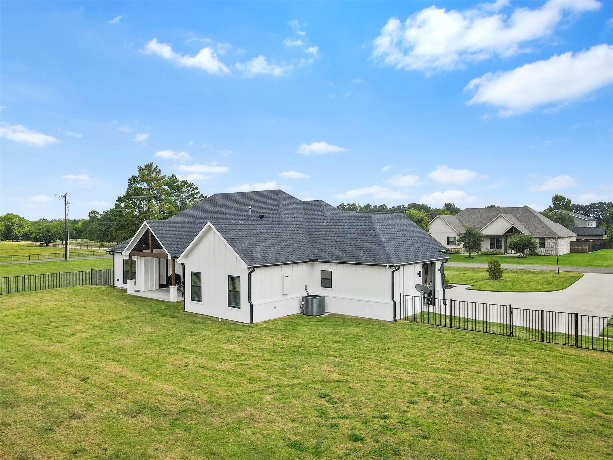 Sulphur Springs, Texas, 75482, United States, 3 Bedrooms Bedrooms, ,3 BathroomsBathrooms,Residential,For Sale,1915437