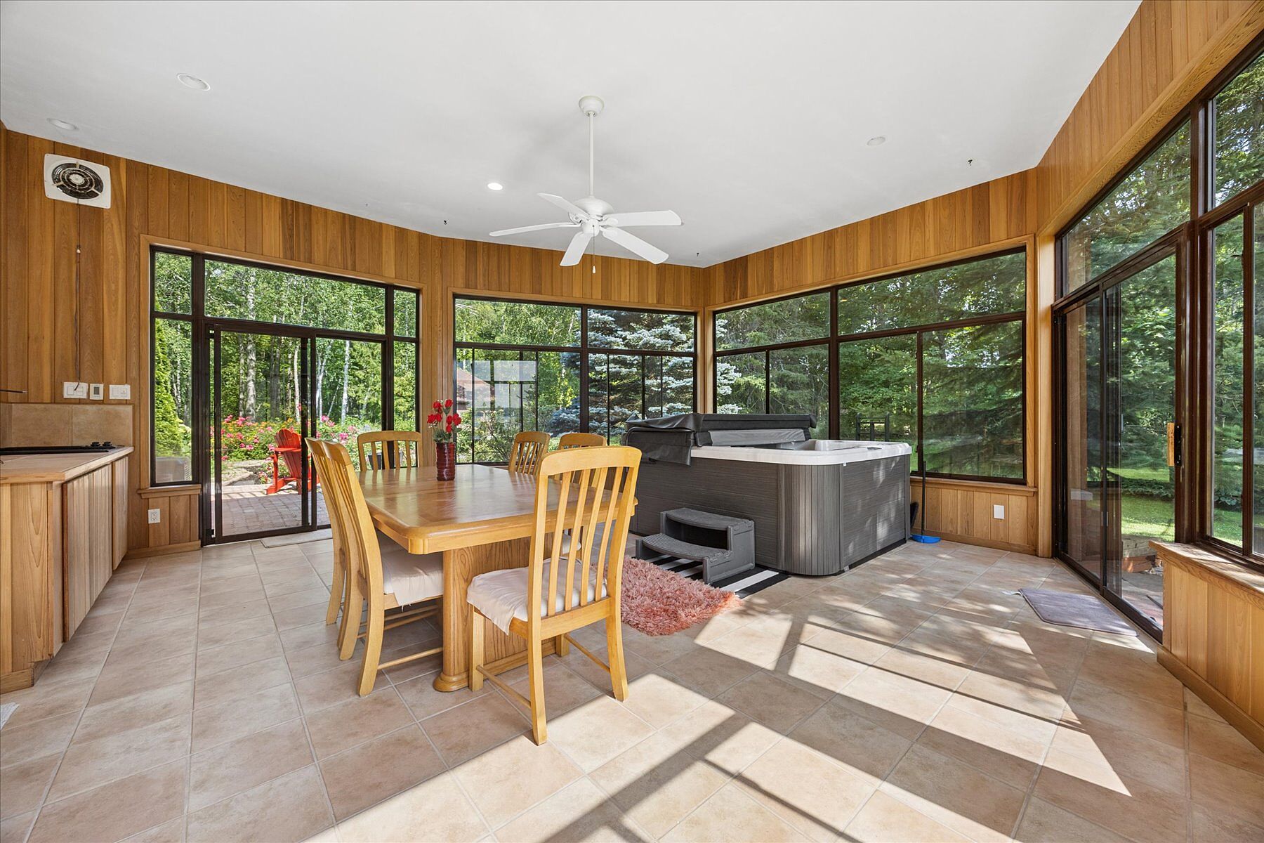  Pigeon Lake Estate-Kawarthas - 物件實景