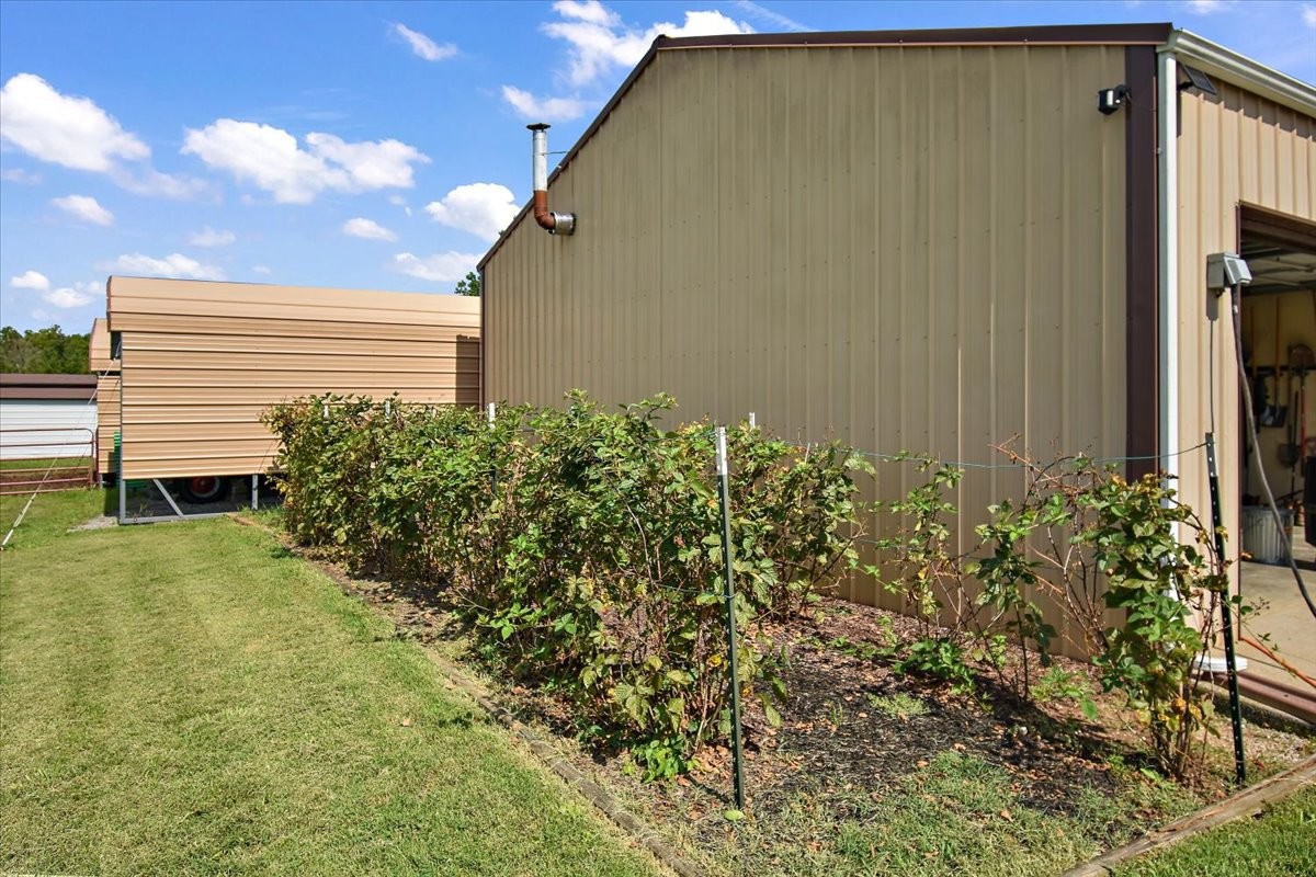 Readyville, Tennessee, 37149, United States, 3 Bedrooms Bedrooms, ,2 BathroomsBathrooms,Residential,For Sale,1903533