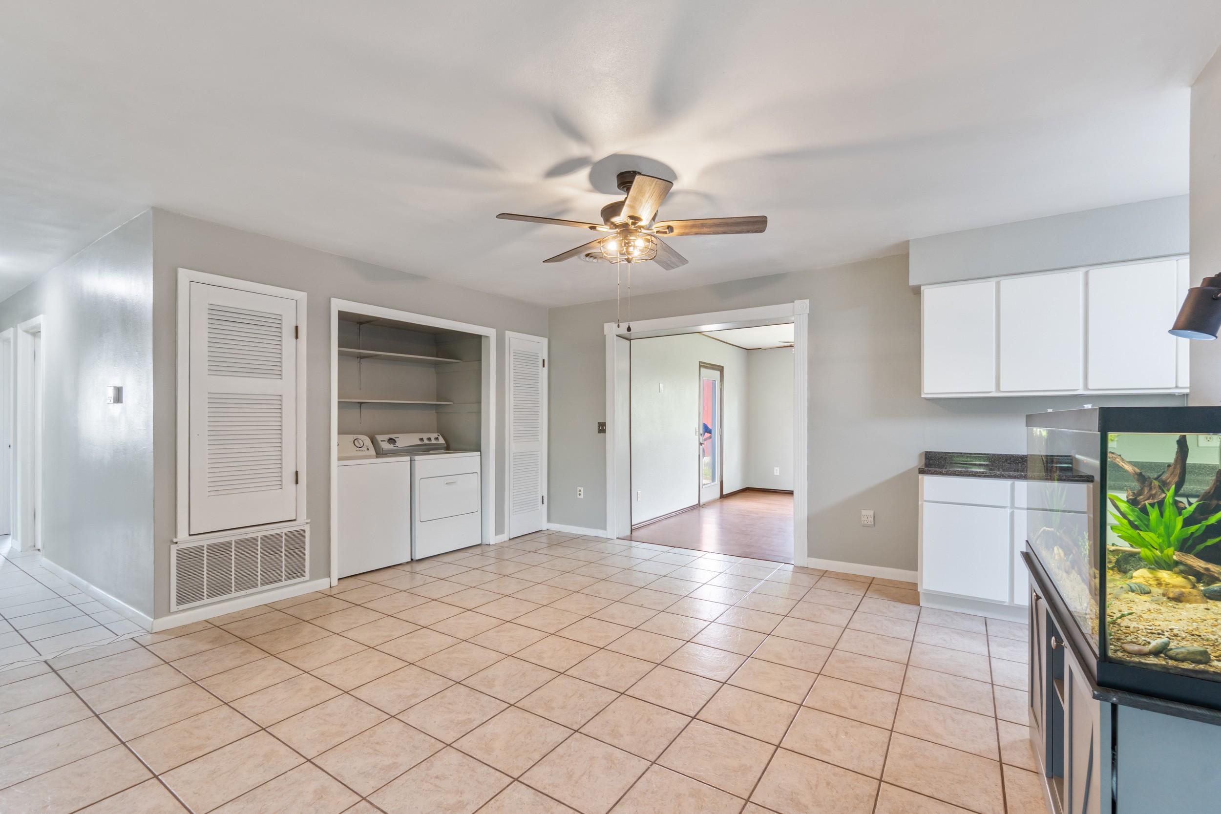 Bentonville, Arkansas, 72712, United States, 4 Bedrooms Bedrooms, ,3 BathroomsBathrooms,Residential,For Sale,1819877