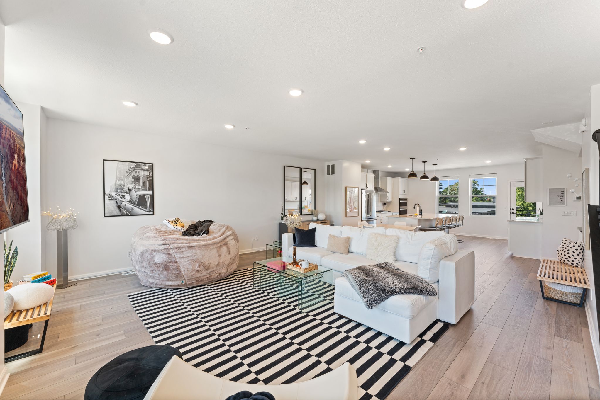  Urban Living at Its Finest: Expansive Highland Bridge Rowhome with River Views - 物件實景