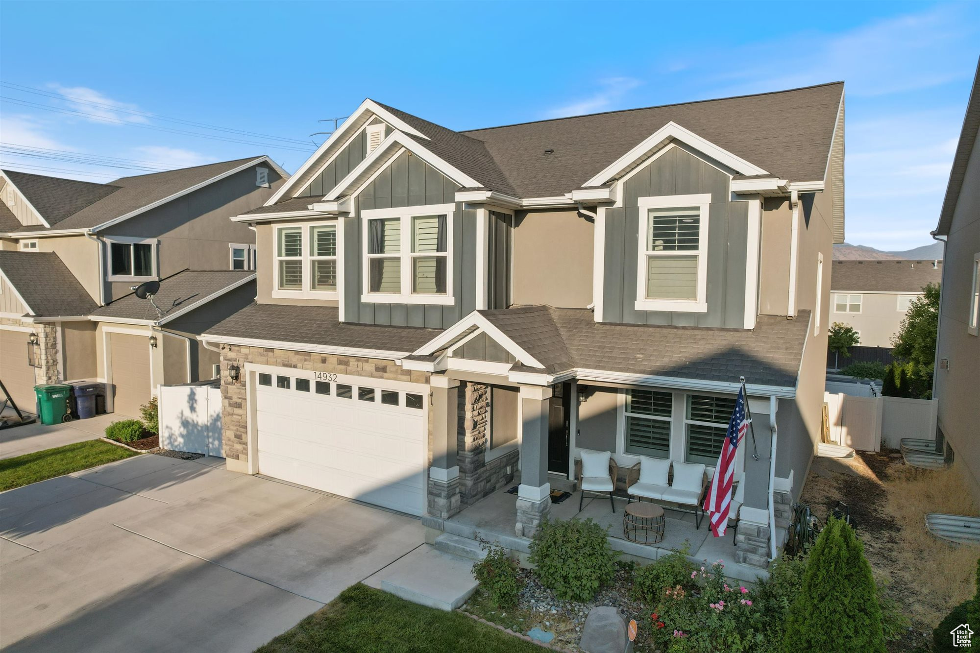 Bluffdale, Utah, 84065, United States, 4 Bedrooms Bedrooms, ,4 BathroomsBathrooms,Residential,For Sale,1910817