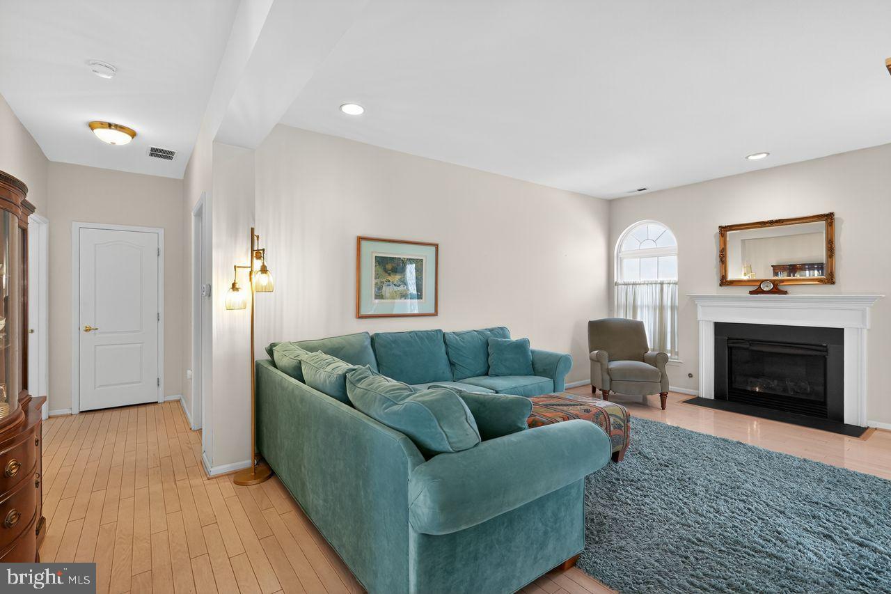 Marlton, New Jersey, 08053, United States, 2 Bedrooms Bedrooms, ,2 BathroomsBathrooms,Residential,For Sale,1994693