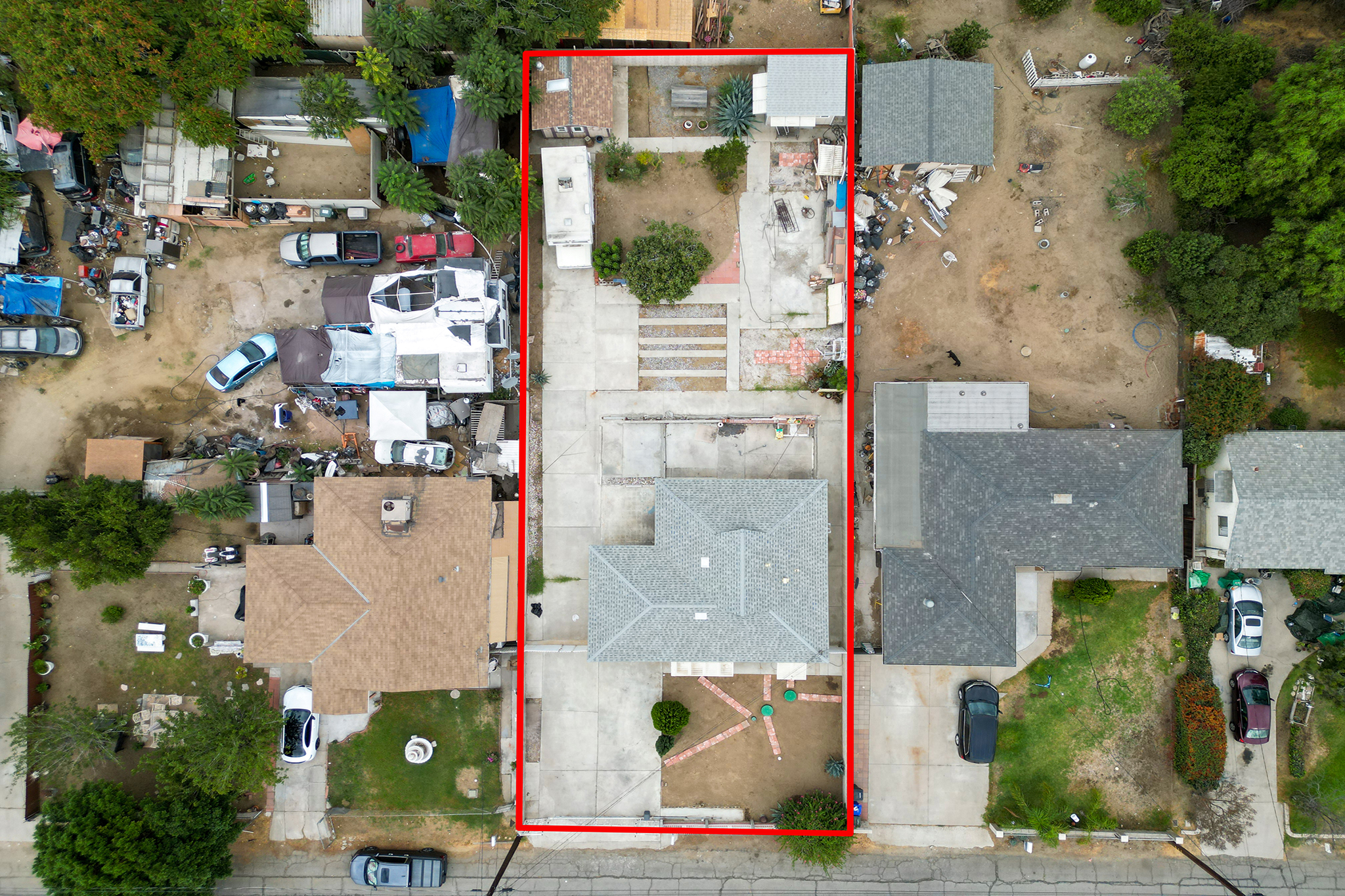 Fontana, California, 92335, United States, 2 Bedrooms Bedrooms, ,1 BathroomBathrooms,Residential,For Sale,1974316