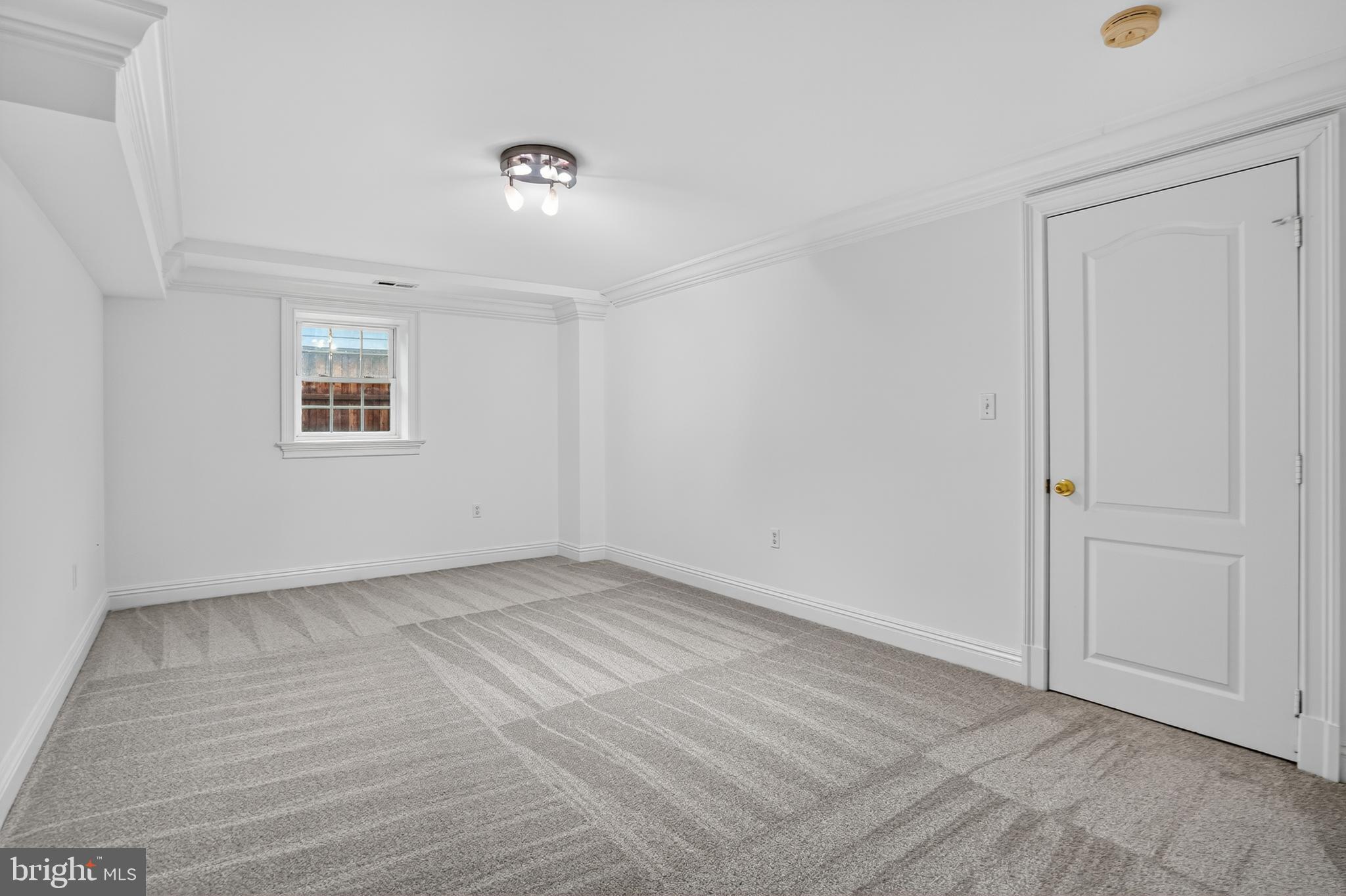 Annandale, Virginia, 22003, United States, 7 Bedrooms Bedrooms, ,6 BathroomsBathrooms,Residential,For Sale,1988748