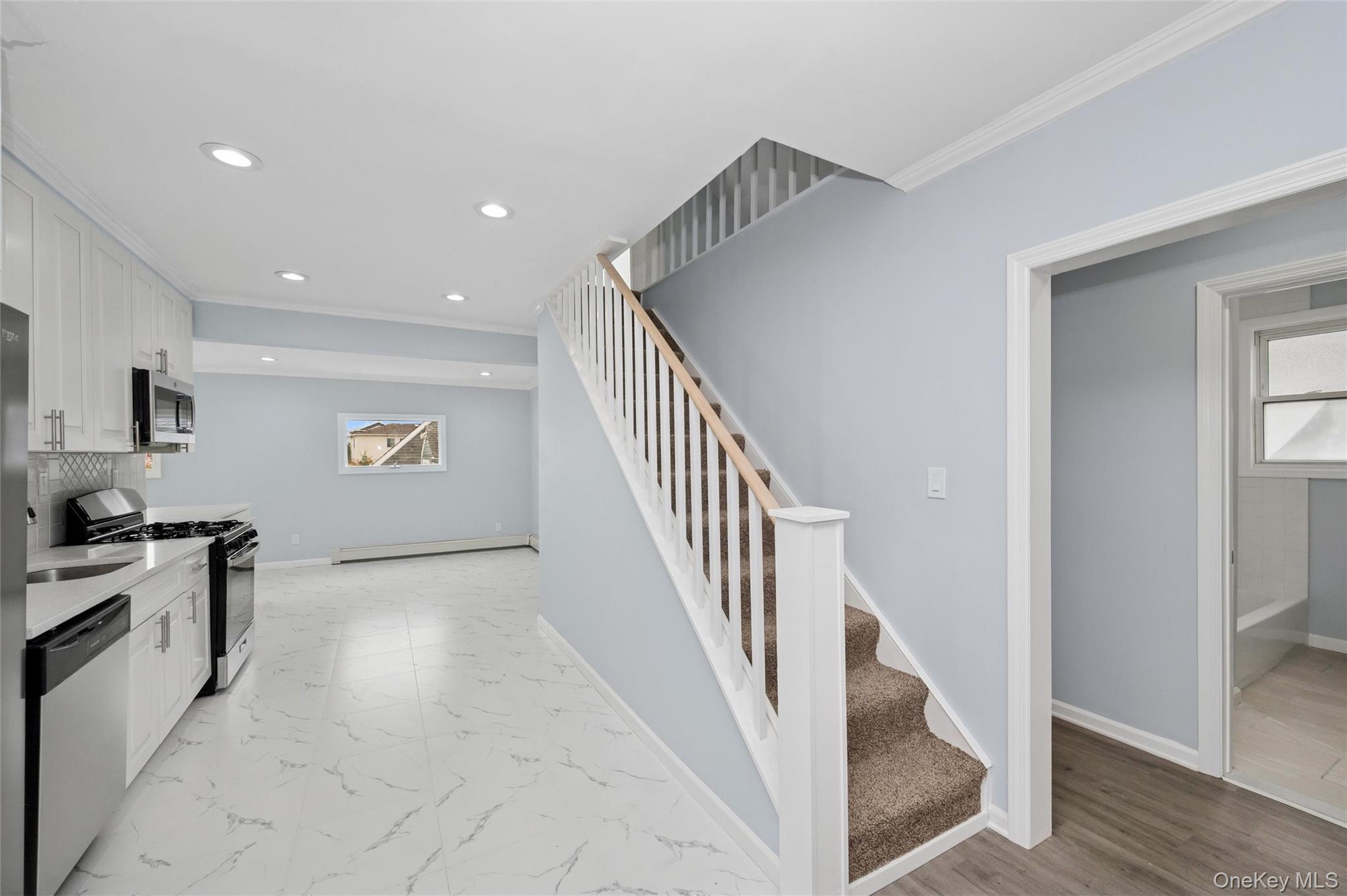 East Rockaway, New York, 11518, United States, 3 Bedrooms Bedrooms, ,1 BathroomBathrooms,Residential,For Sale,1997392