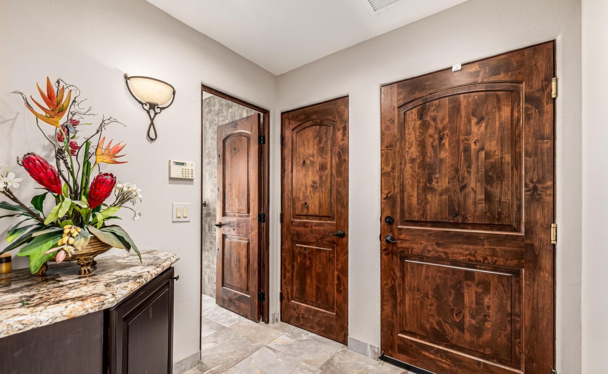  7050 N Vía Sierra Del Sol, Tucson, AZ 85718 - 物件實景