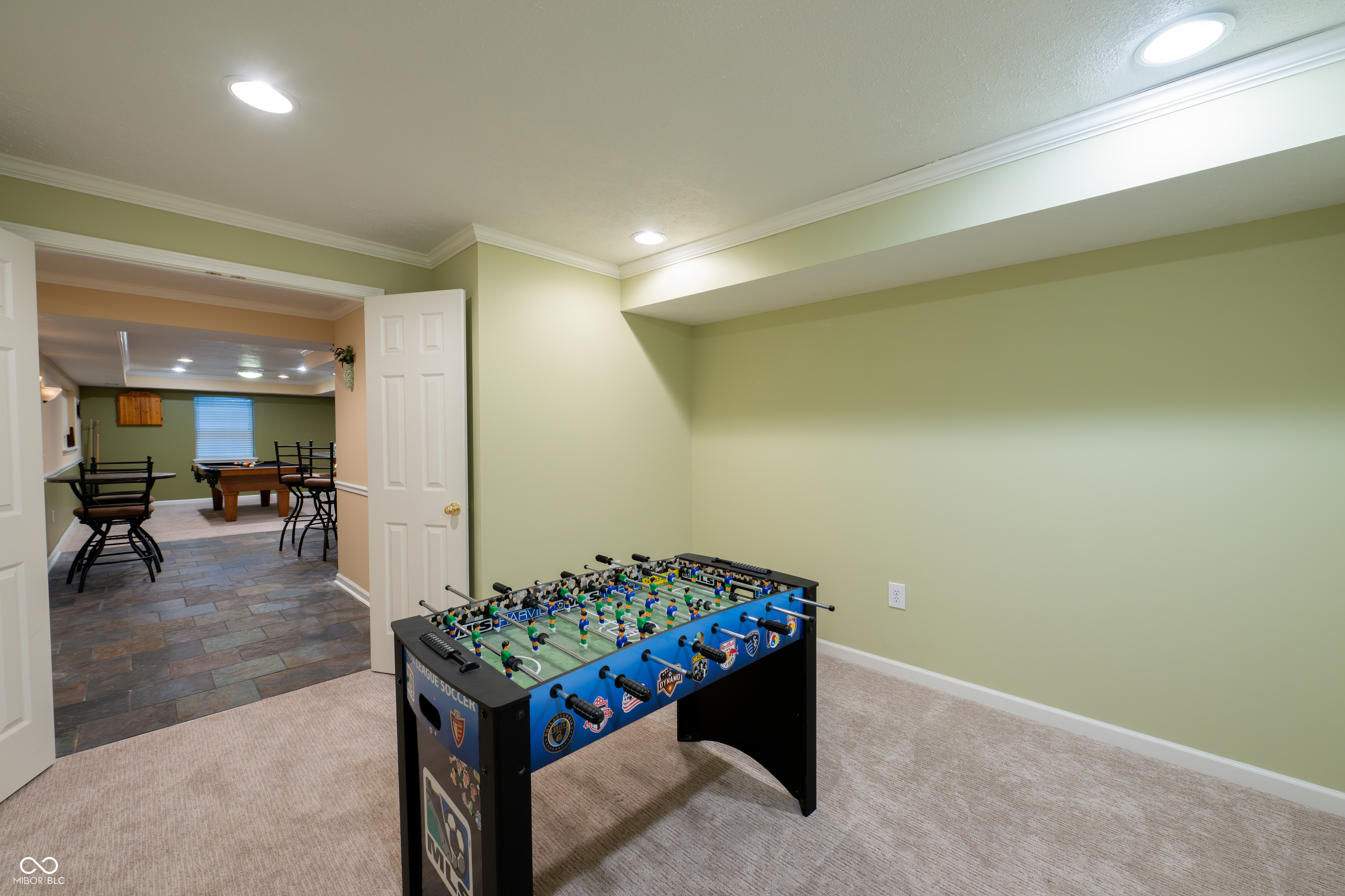 Carmel, Indiana, 46033, United States, 4 Bedrooms Bedrooms, ,4 BathroomsBathrooms,Residential,For Sale,1975371