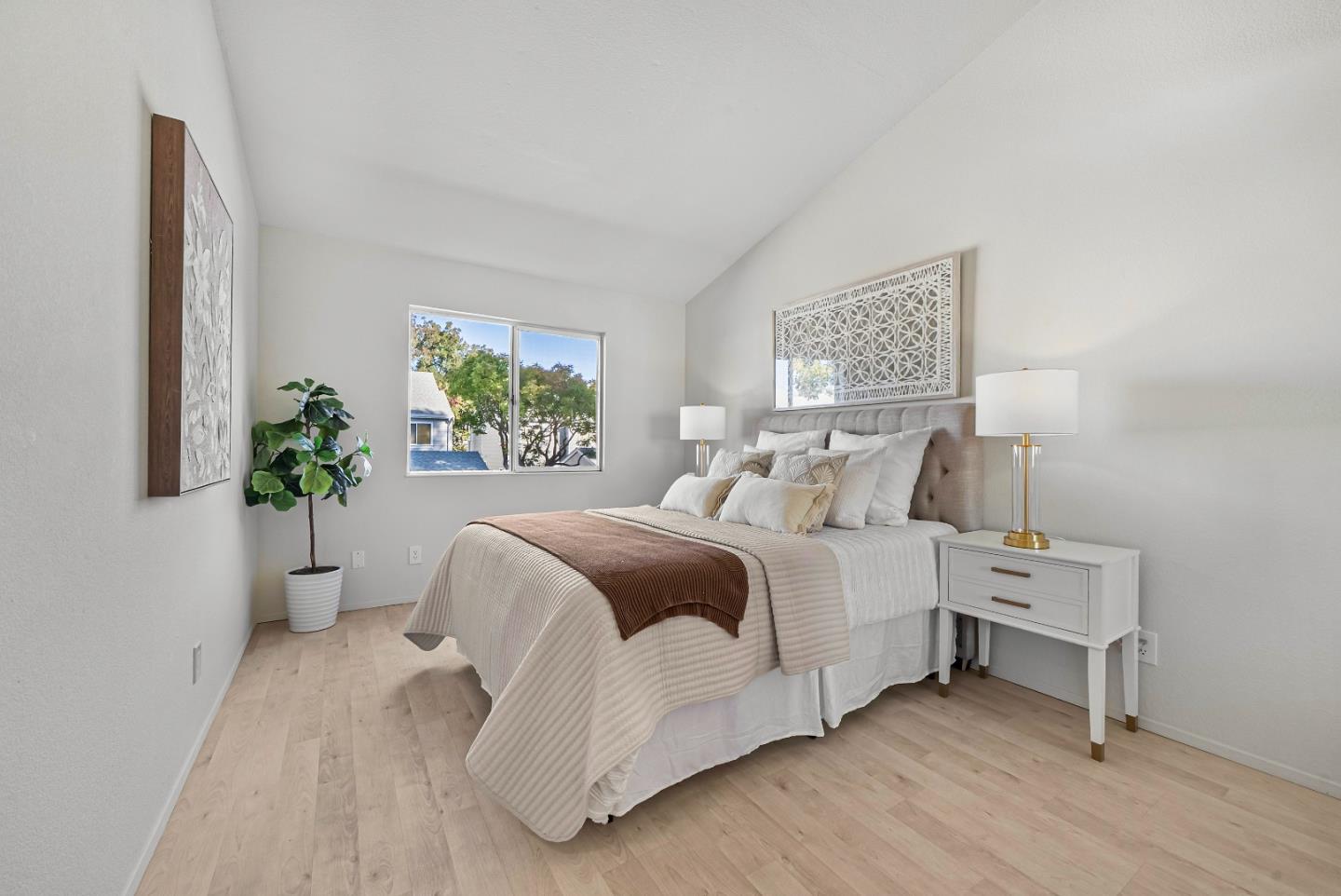 San Jose, California, 95131, United States, 2 Bedrooms Bedrooms, ,2 BathroomsBathrooms,Residential,For Sale,1988107