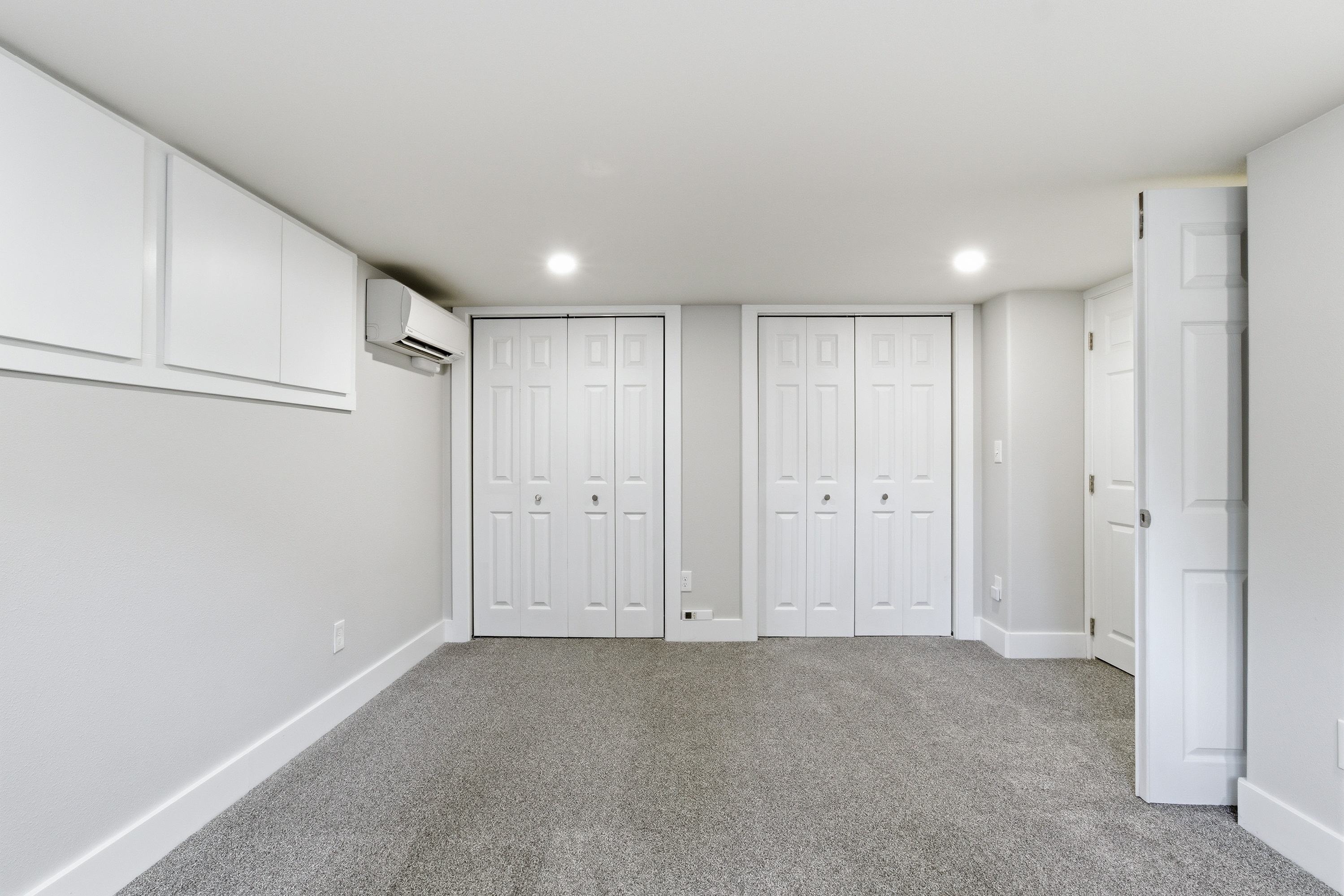  1021 E Chestnut St - 物件實景