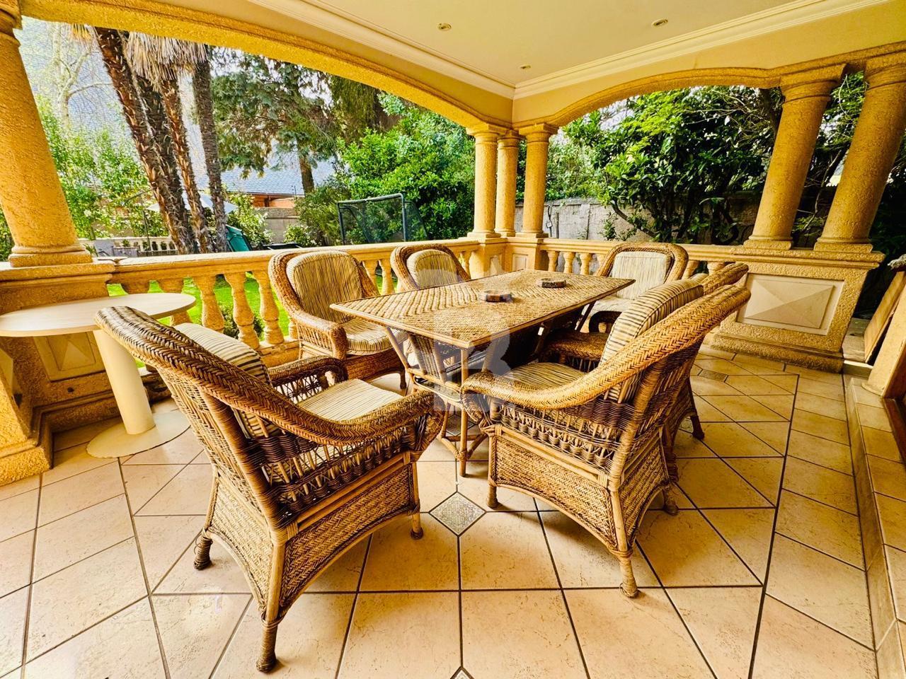 Lo Barnechea, Chile, 5 Bedrooms Bedrooms, ,5 BathroomsBathrooms,Residential,For Sale,1966133