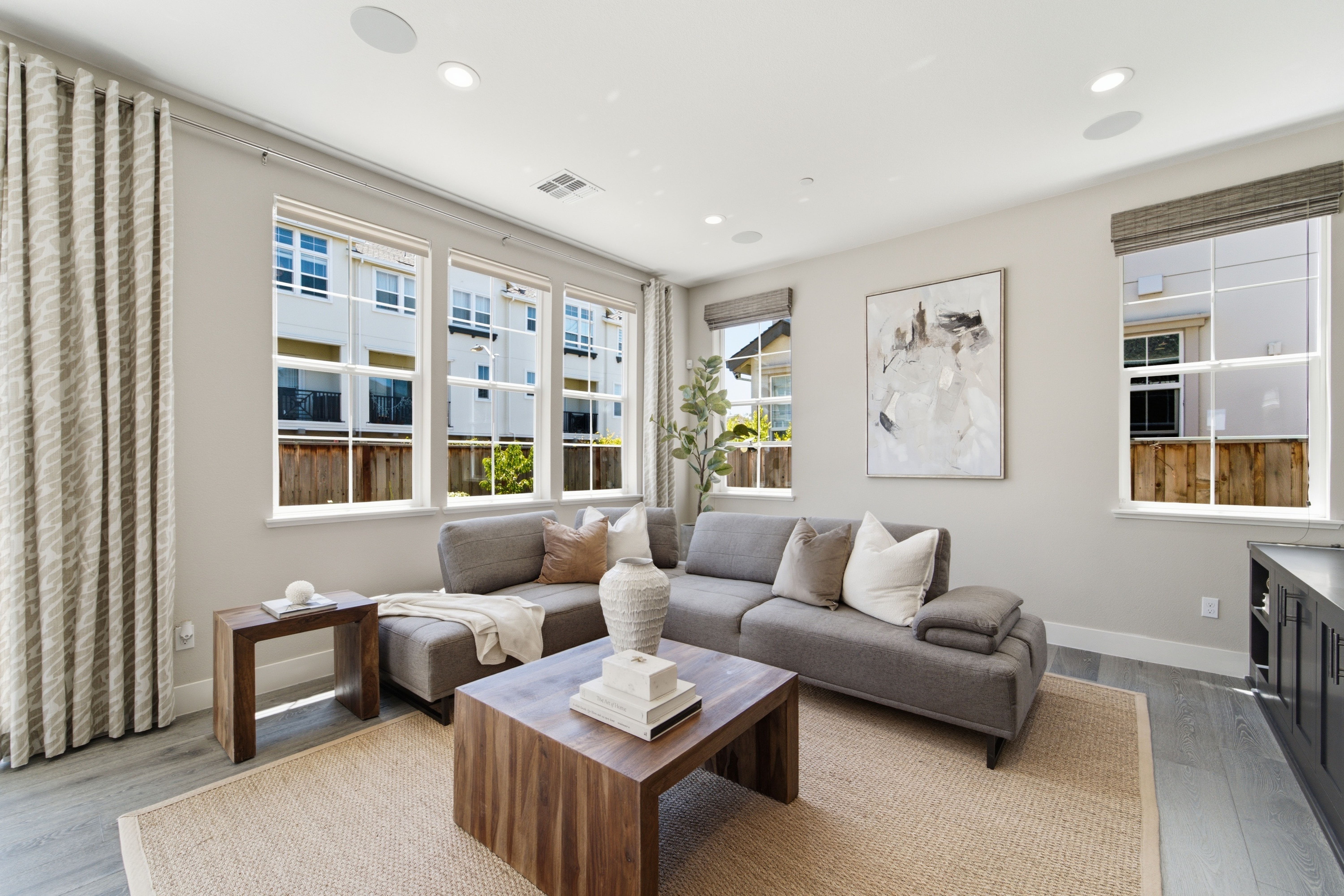  Designer Upgraded Residence in a Coveted Corner Setting - 物件實景