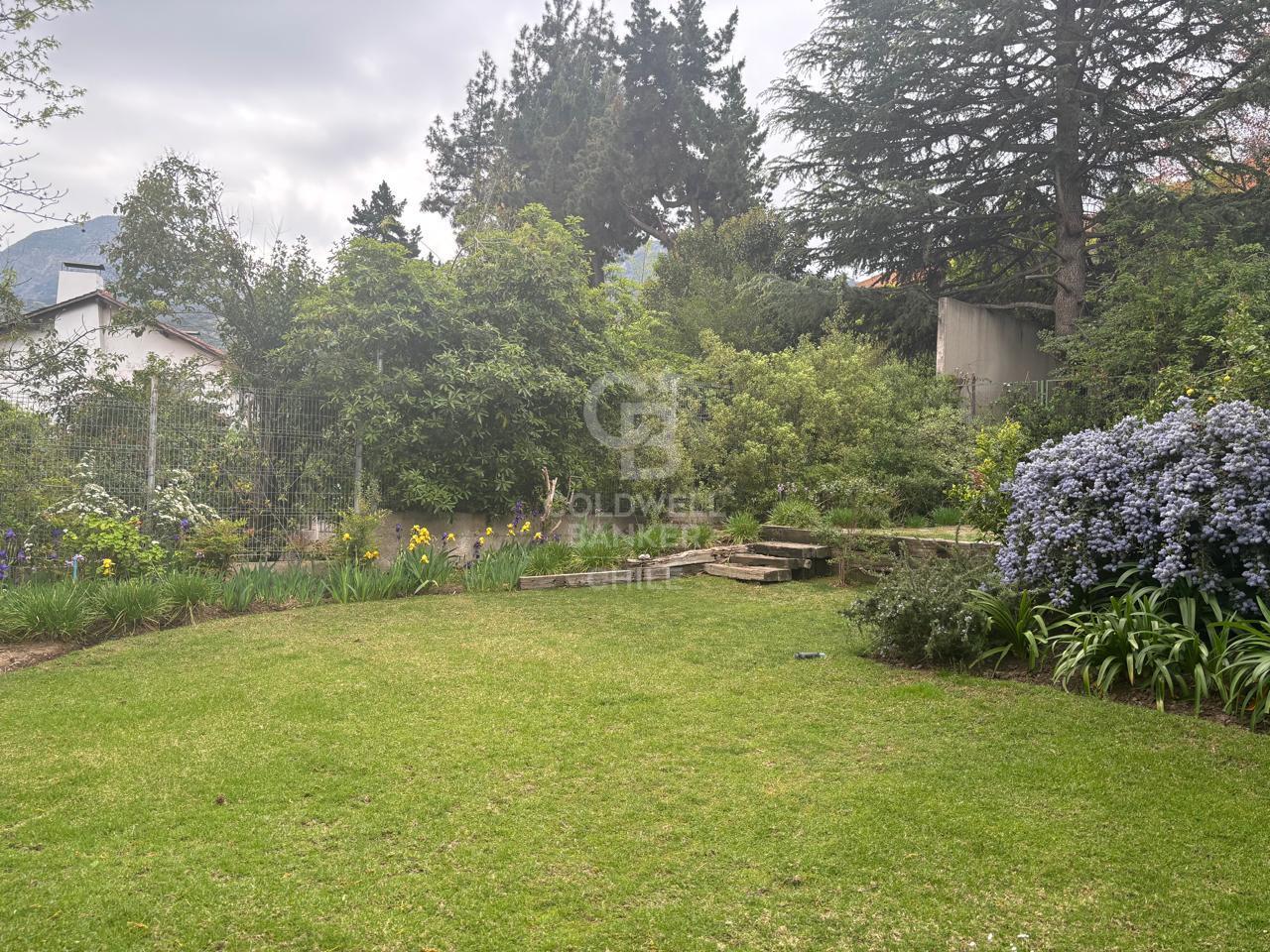 Vitacura, Chile, 5 Bedrooms Bedrooms, ,5 BathroomsBathrooms,Residential,For Sale,1760726