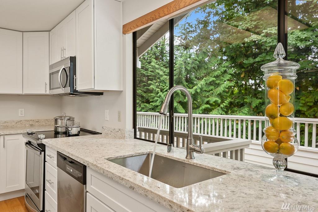 6551 116th Place NE, Kirkland, Washington, 98033, United States, 5 Bedrooms Bedrooms, ,4 BathroomsBathrooms,Residential,For Sale,6551 116th Place NE,1436882