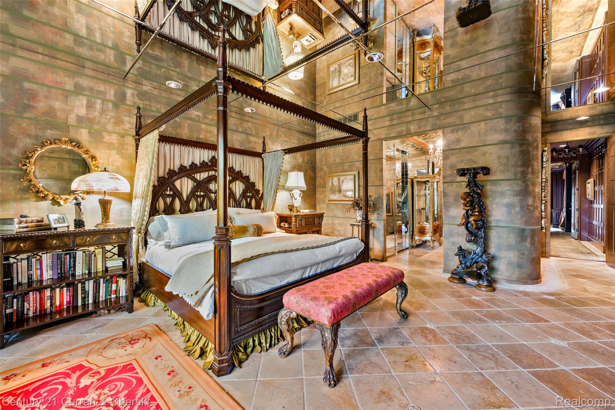 Dearborn, Michigan, 48124, United States, 4 Bedrooms Bedrooms, ,4 BathroomsBathrooms,Residential,For Sale,1983815