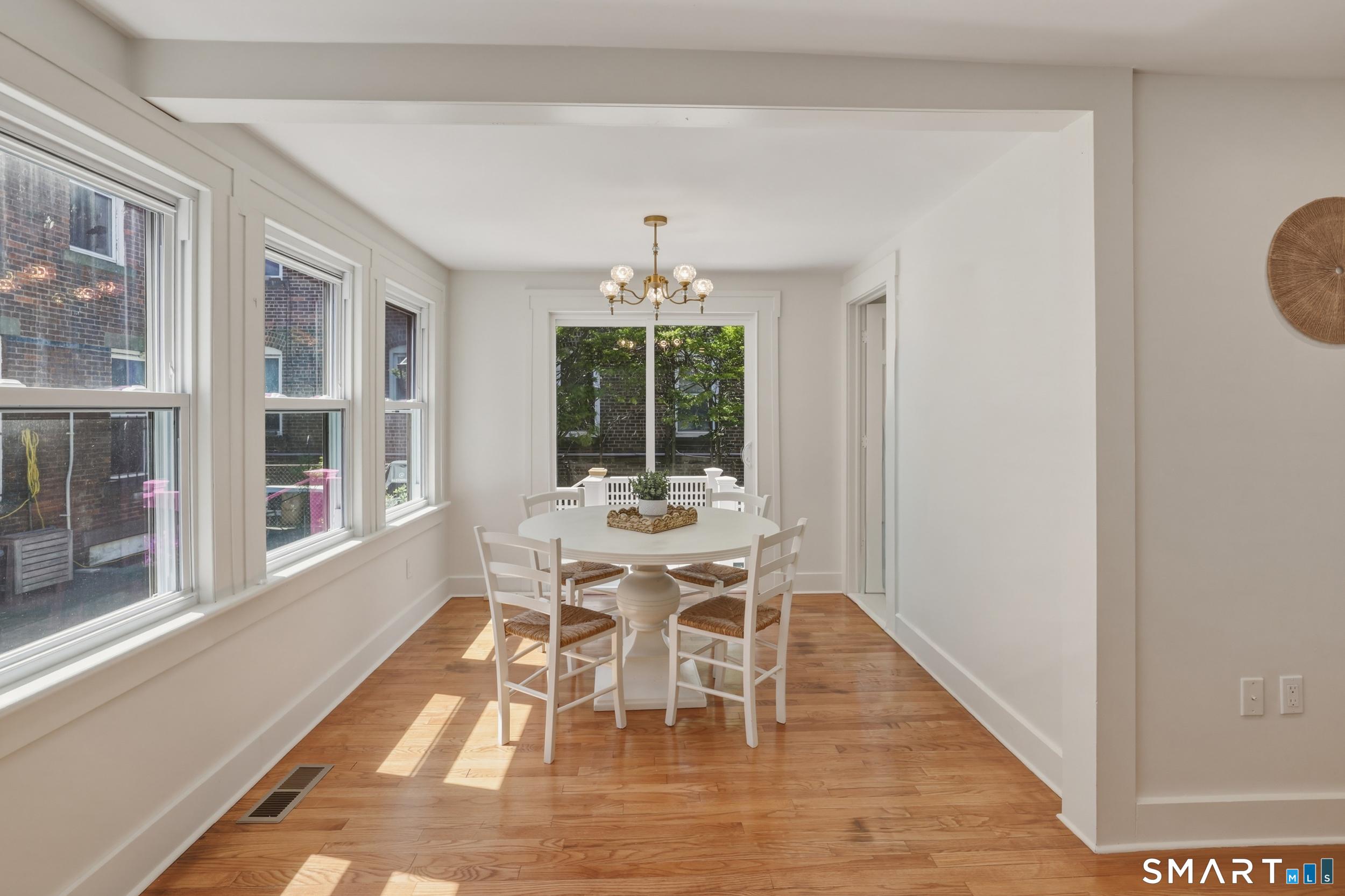 322, Connecticut, 06511, United States, 4 Bedrooms Bedrooms, ,3 BathroomsBathrooms,Residential,For Sale,2040679