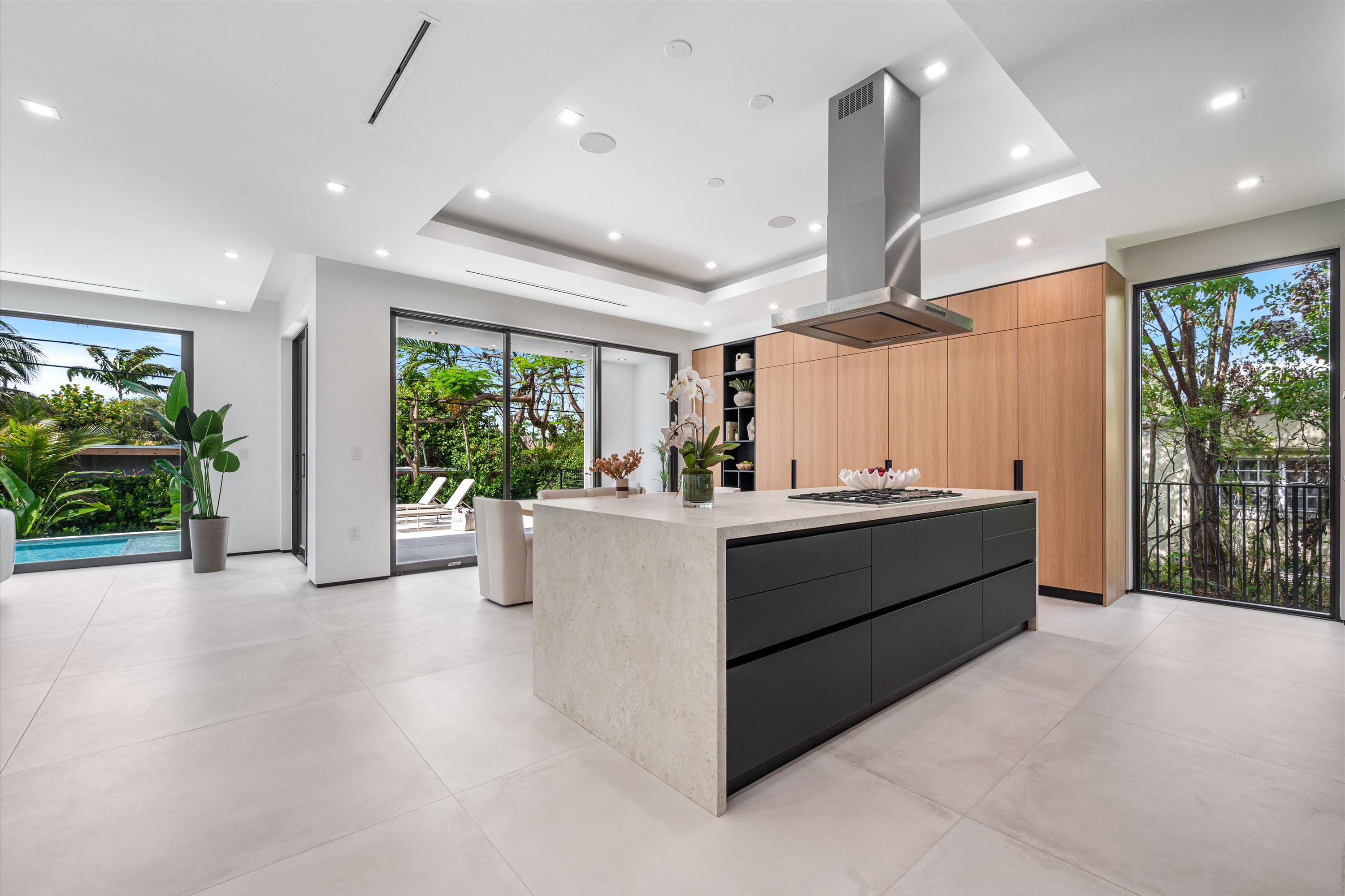  2096 Alamanda Dr, North Miami, FL, 33181 - 物件實景