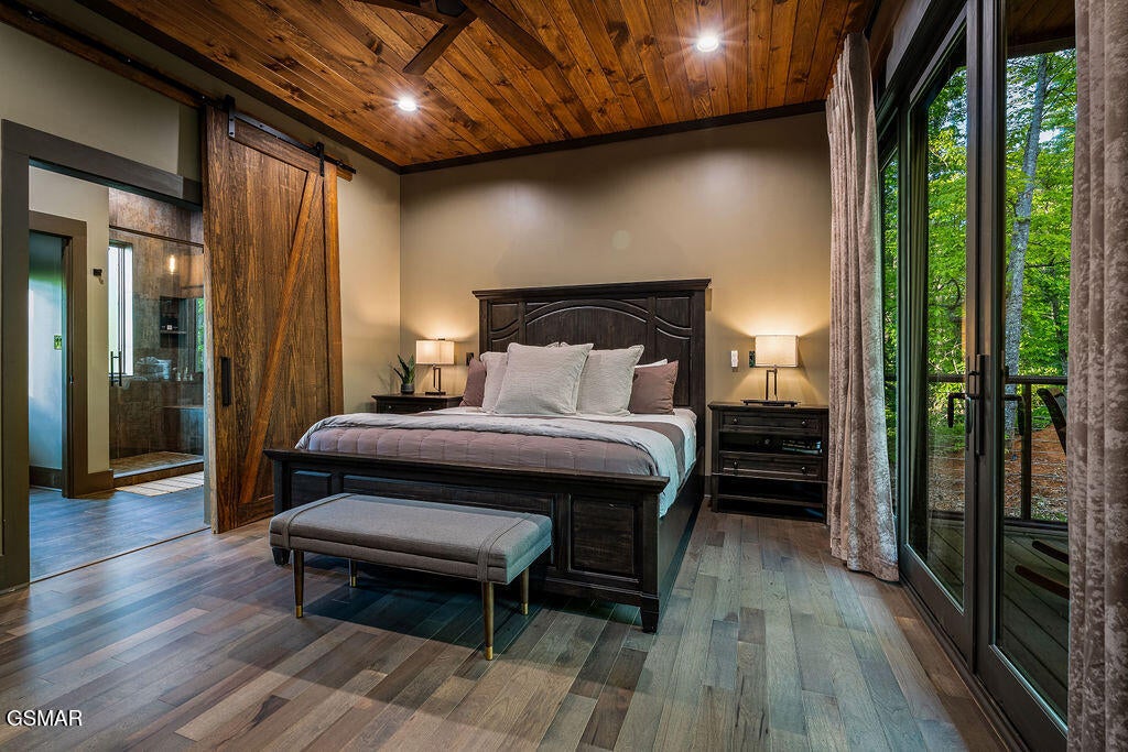 Gatlinburg, Tennessee, 37738, United States, 3 Bedrooms Bedrooms, ,5 BathroomsBathrooms,Residential,For Sale,2034960