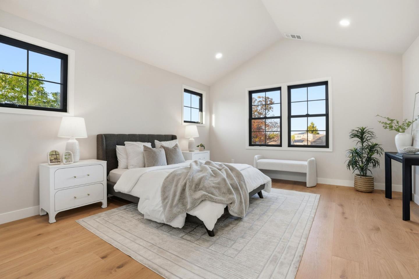 San Carlos, California, 94070, United States, 4 Bedrooms Bedrooms, ,4 BathroomsBathrooms,Residential,For Sale,1989305