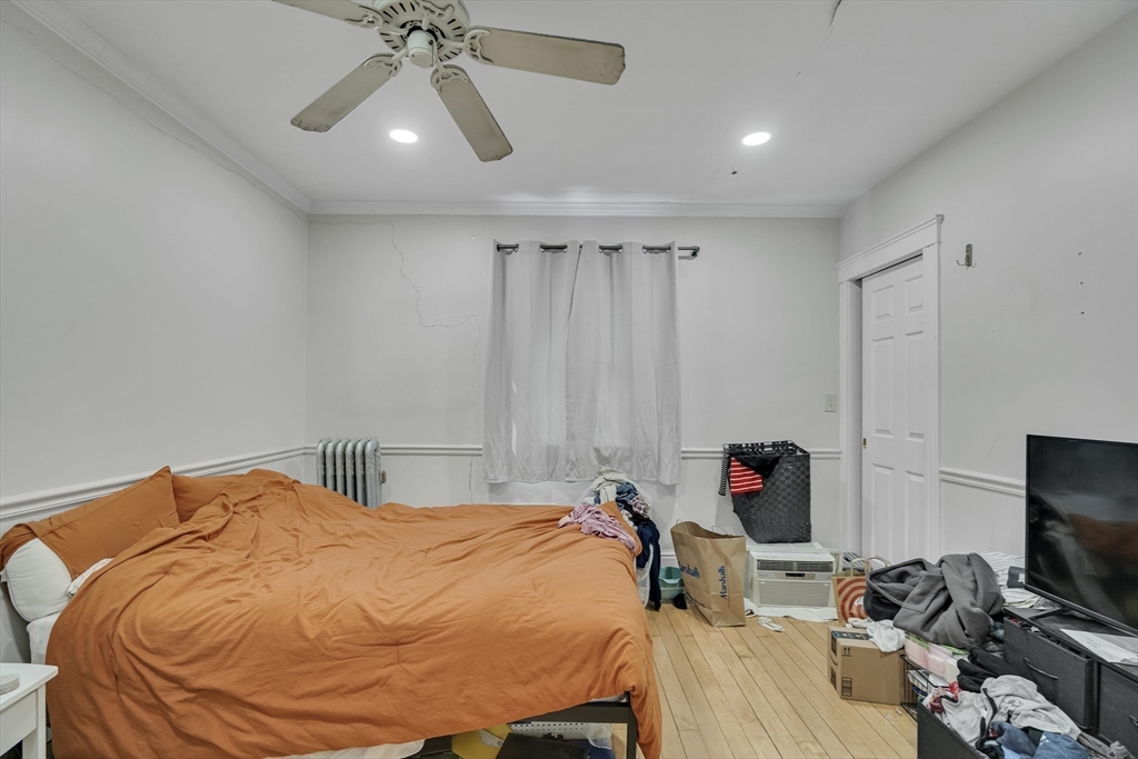 Boston, Massachusetts, 02135, United States, 12 Bedrooms Bedrooms, ,3 BathroomsBathrooms,Residential,For Sale,1907828