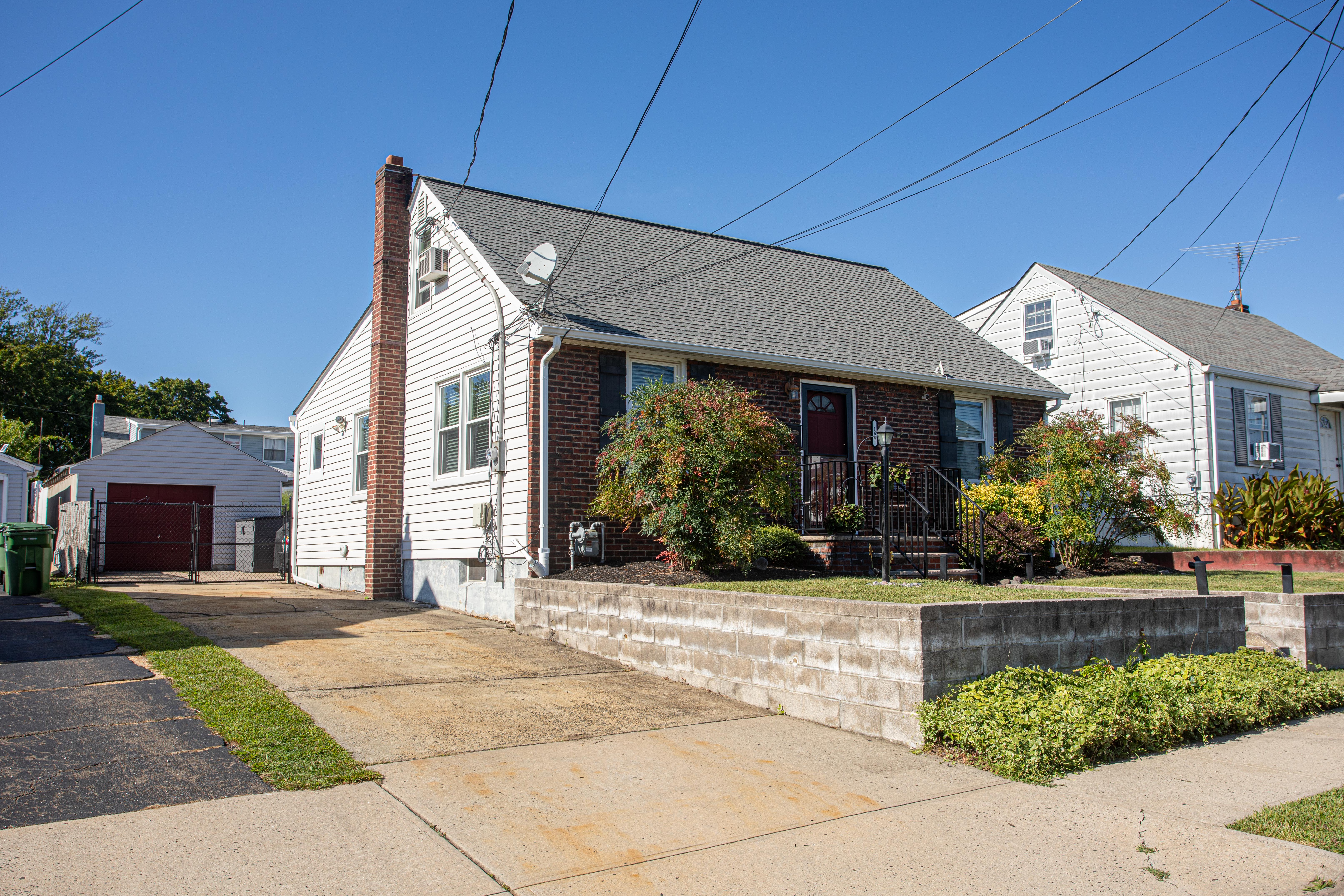 Sayreville, New Jersey, 08879, United States, 4 Bedrooms Bedrooms, ,2 BathroomsBathrooms,Residential,For Sale,1943409