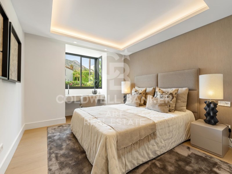 Marbella, Andalusia, ES, 5 Bedrooms Bedrooms, ,5 BathroomsBathrooms,Residential,For Sale,1949932