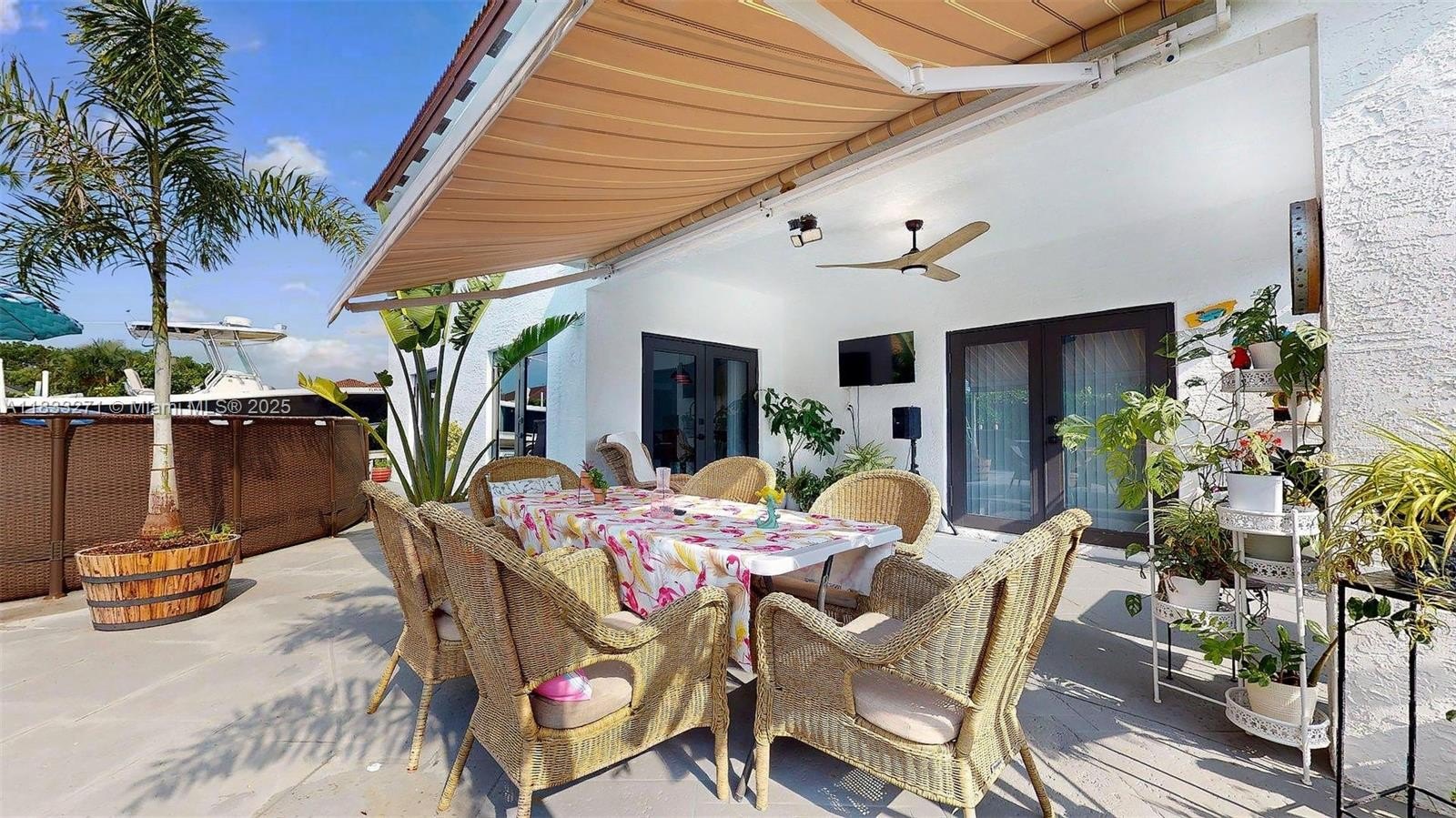 Homestead, Florida, 33033, United States, 5 Bedrooms Bedrooms, ,3 BathroomsBathrooms,Residential,For Sale,1937338