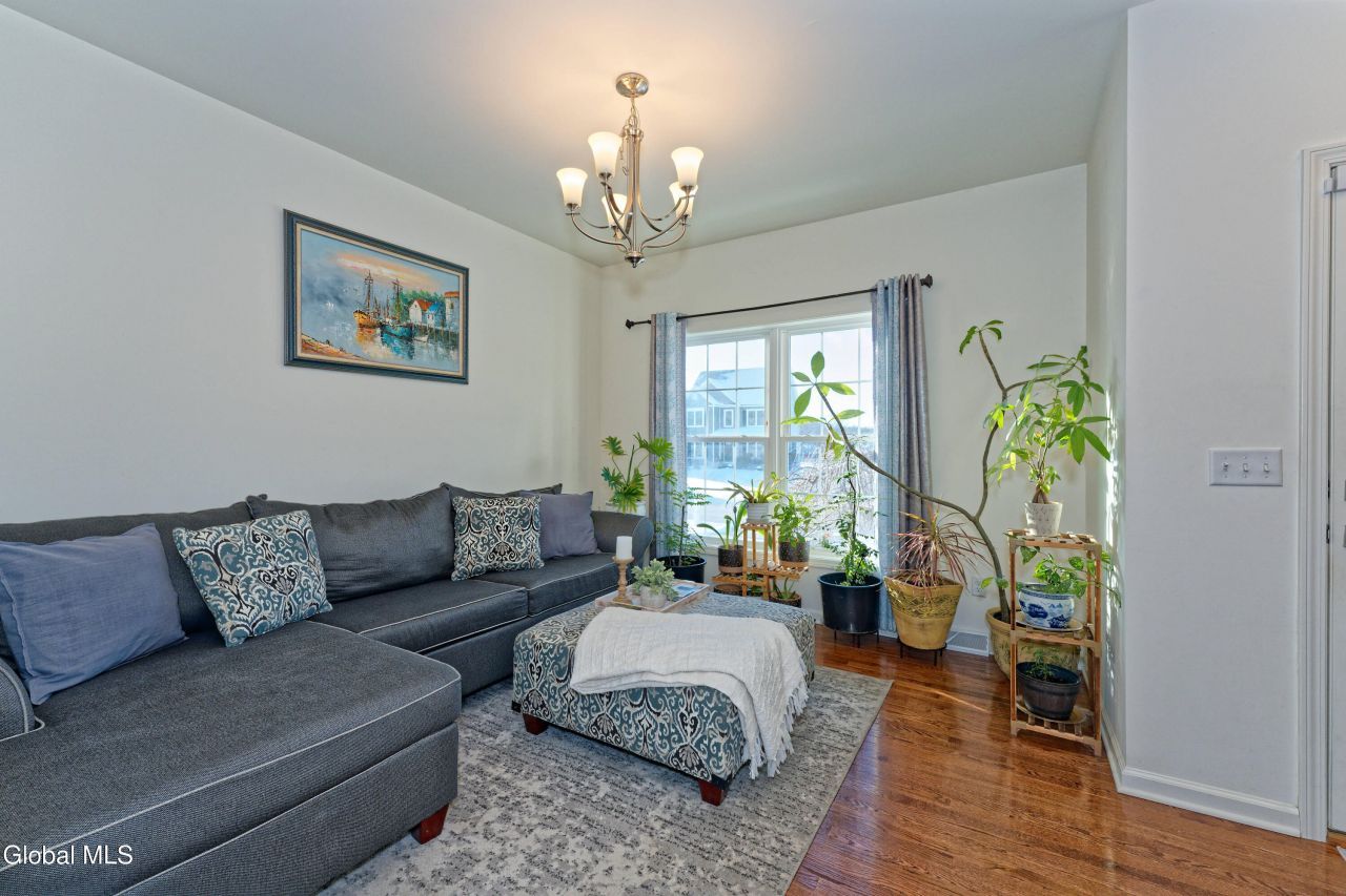 Rensselaer, New York, 12144, United States, 3 Bedrooms Bedrooms, ,3 BathroomsBathrooms,Residential,For Sale,1995950