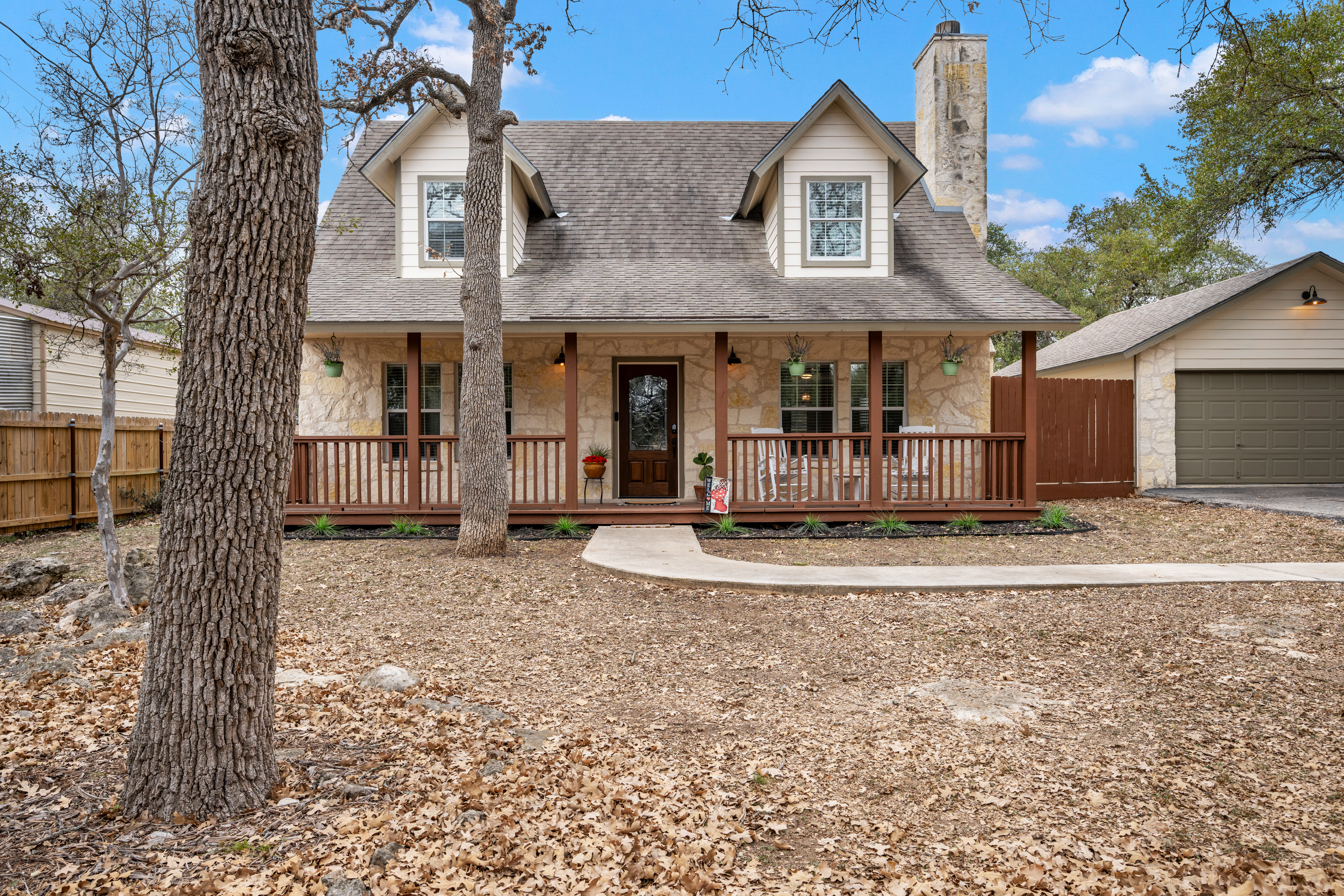  Updated Hill Country Gem with Community Parks and River Access - 物件實景