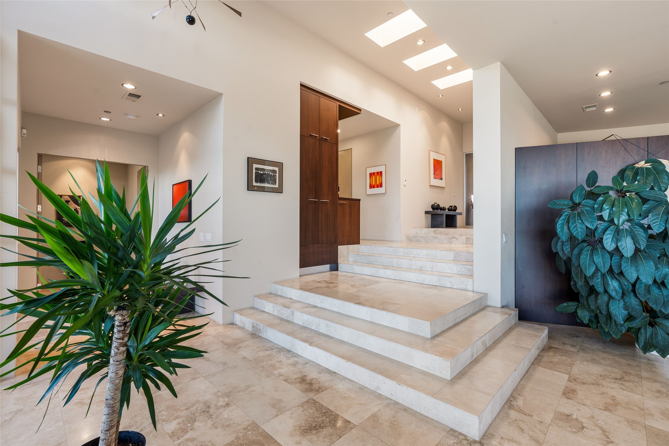  1135 S Summit Drive - 物件實景