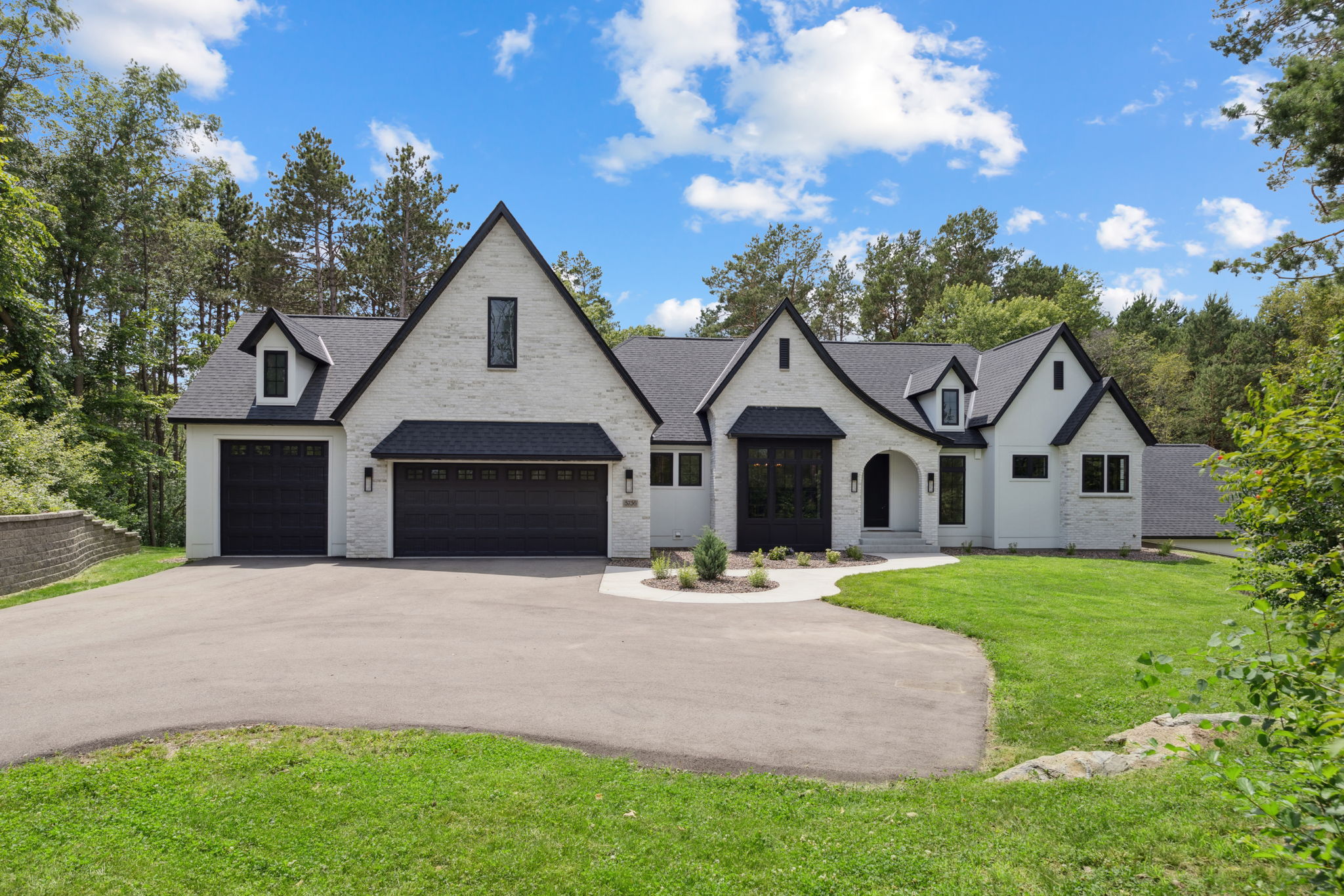  Modern Tudor Masterpiece in Lake Elmo - 物件實景