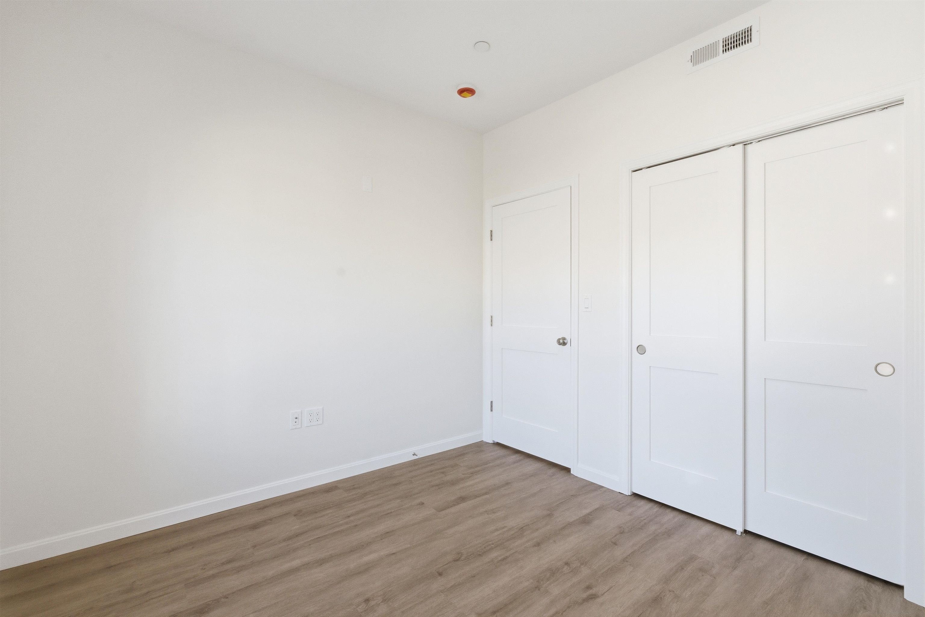 Lincoln, New Hampshire, 03251, United States, 3 Bedrooms Bedrooms, ,2 BathroomsBathrooms,Residential,For Sale,1980638