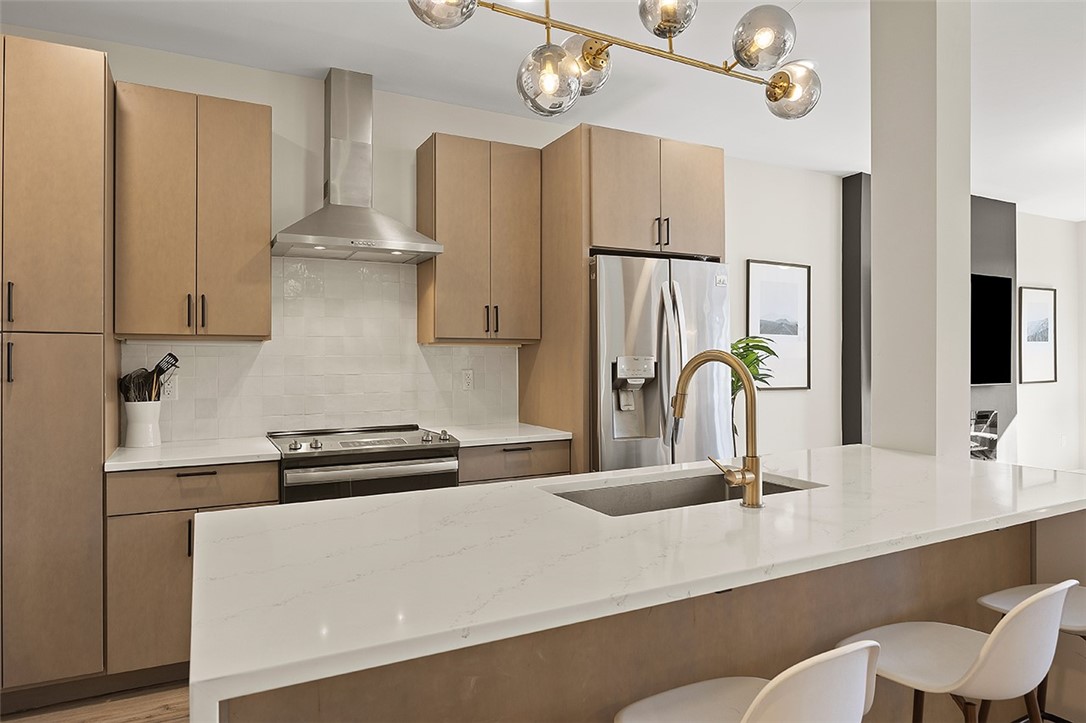 Lawrenceville, Pennsylvania, 15201, United States, 2 Bedrooms Bedrooms, ,2 BathroomsBathrooms,Residential,For Sale,1960750